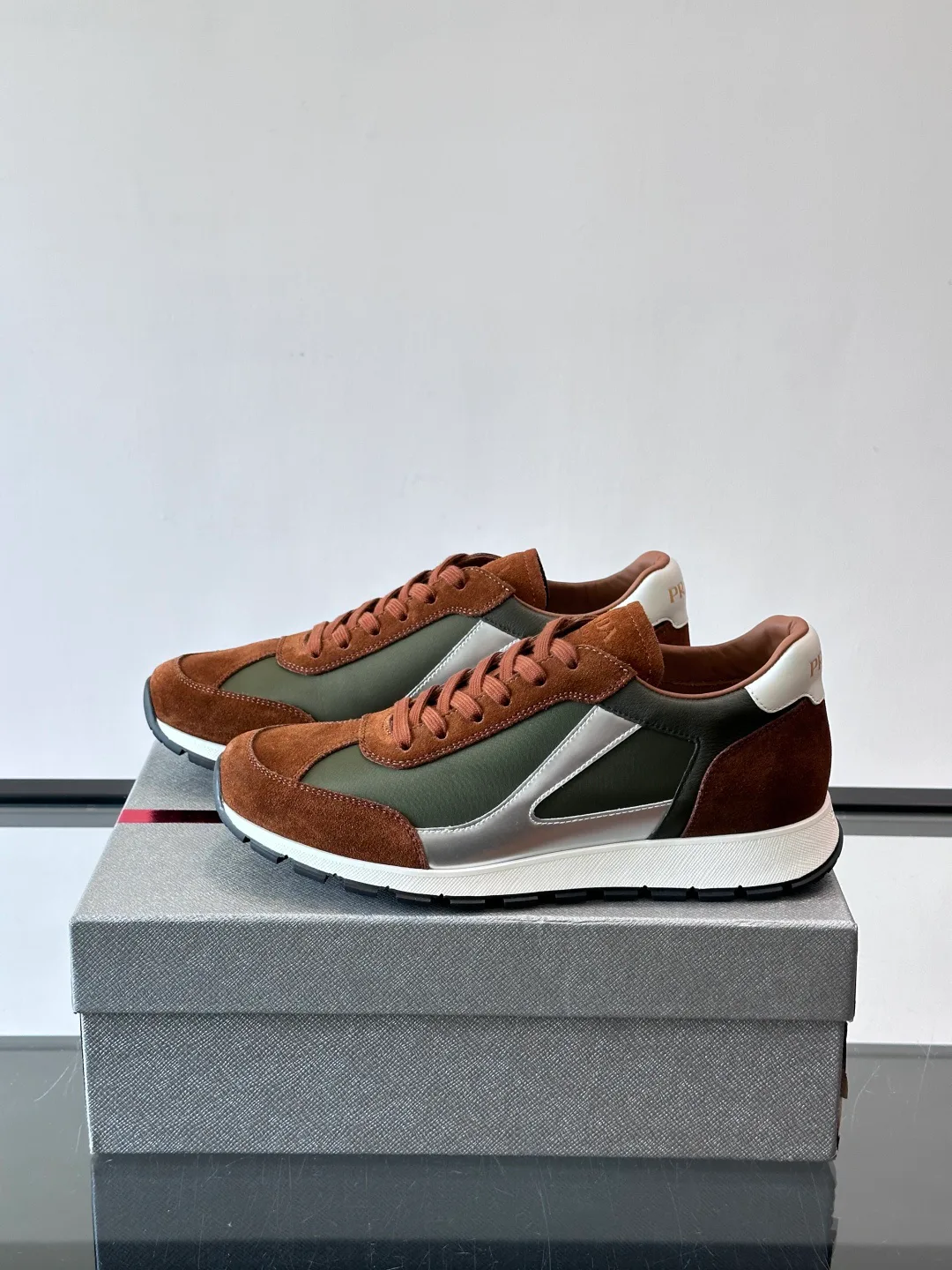 Кроссовки Мужские Prada 1072330