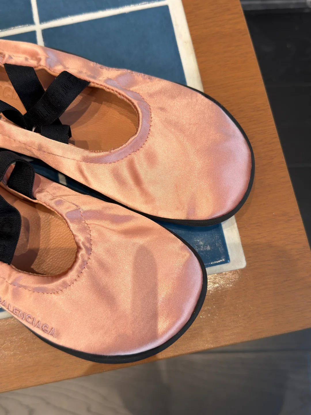 Балетки Женские Balenciaga 18604482