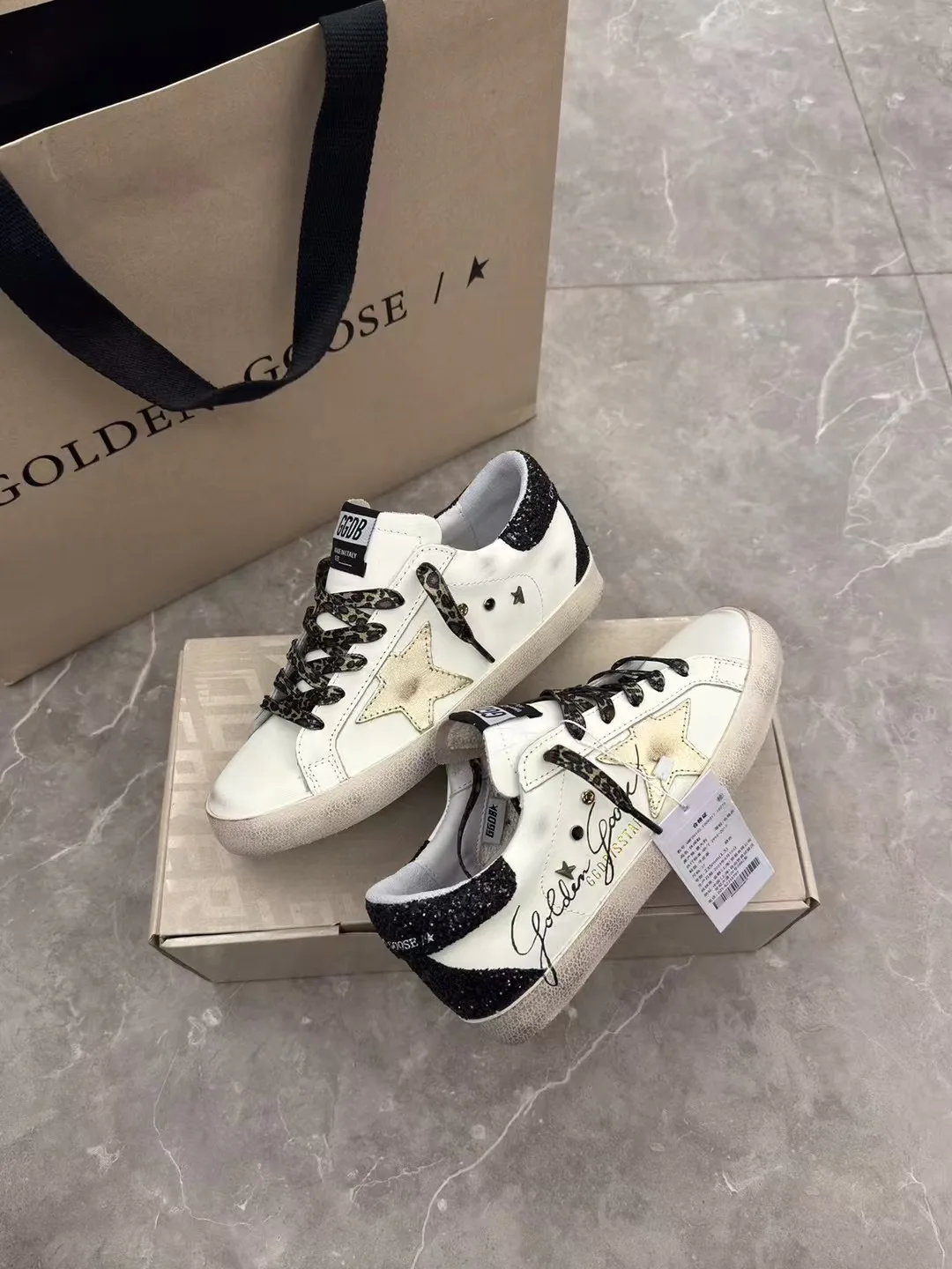 Кроссовки Женские Golden Goose 19671111