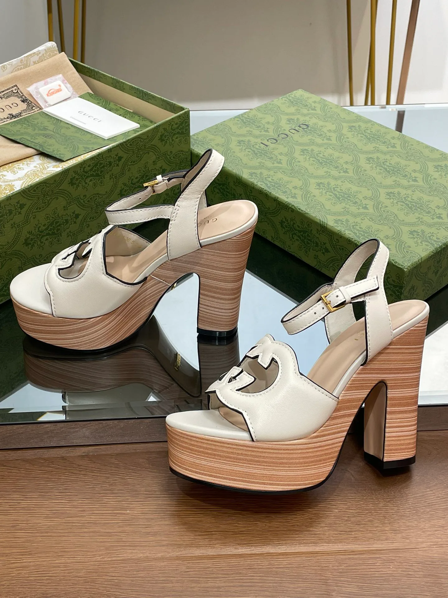 Босоножки Женские Gucci 21092