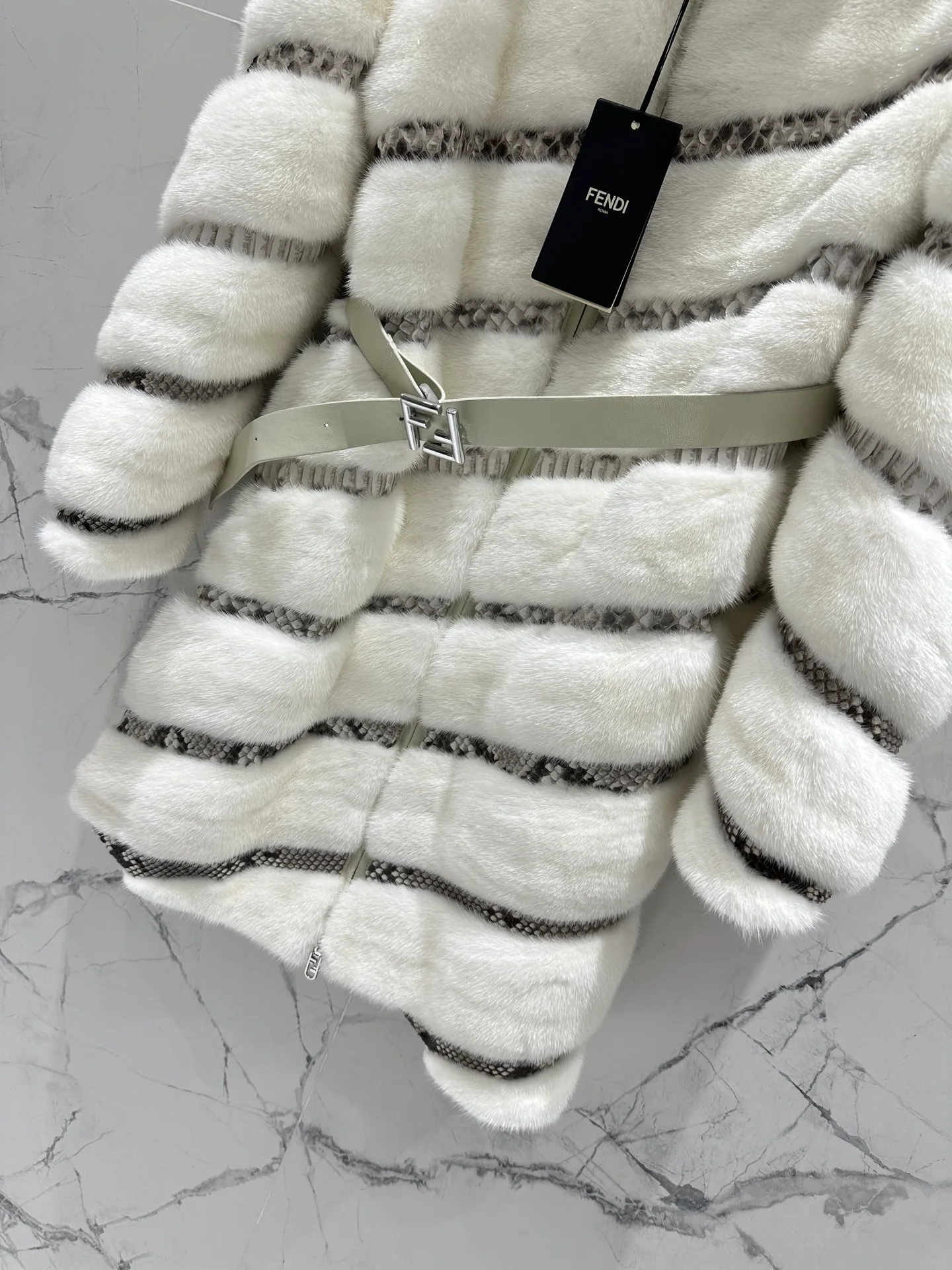 Шубы Женские Fendi 855741