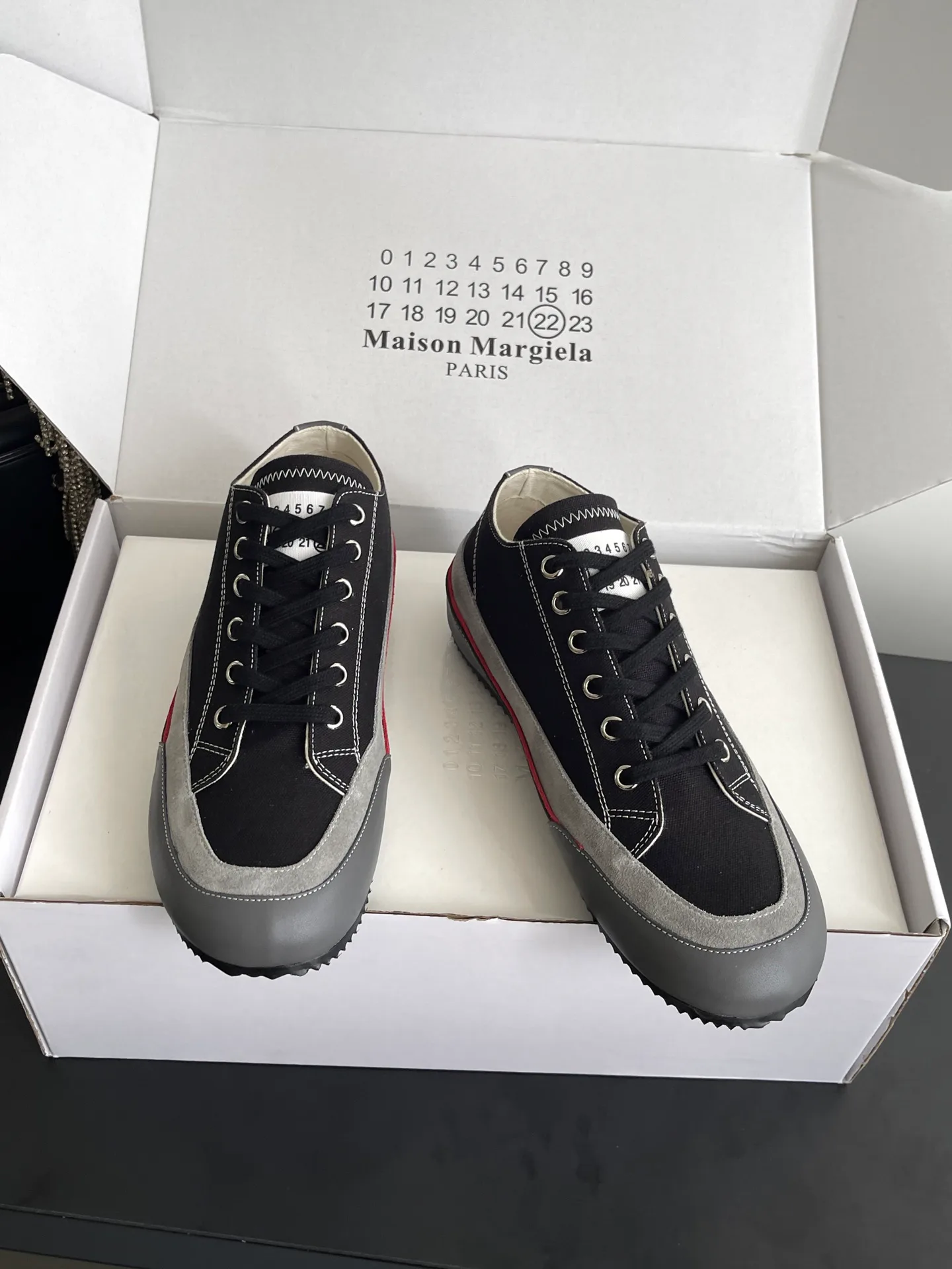 Кроссовки Женские Maison Margiela 17554410