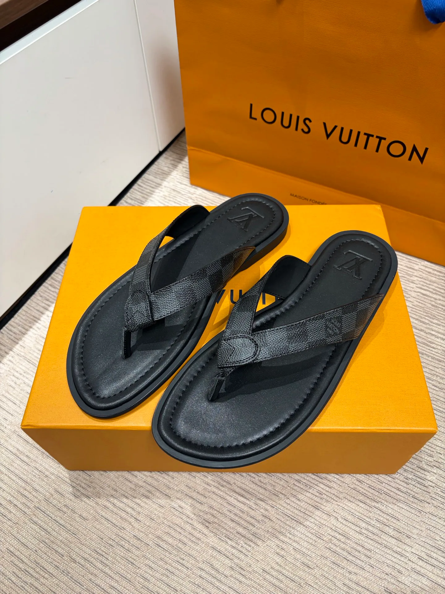 Шлепанцы Мужские Louis Vuitton 12826620