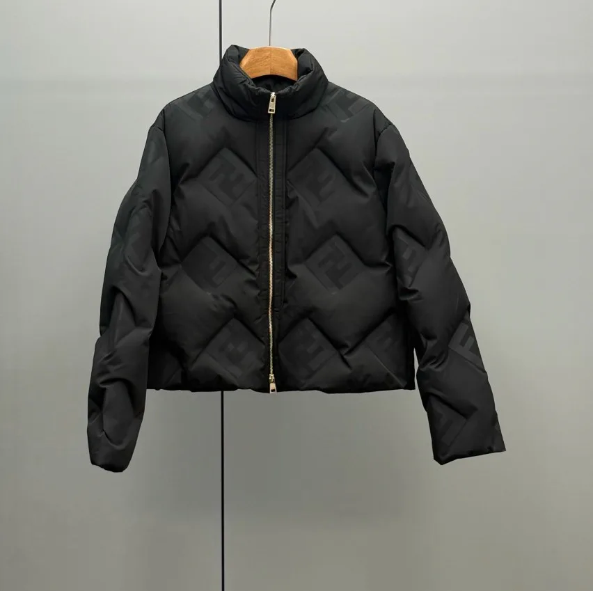 Куртки И Пуховики Женские Fendi 18106479