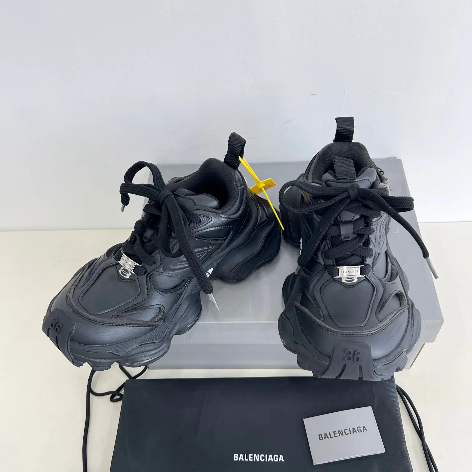 Кроссовки Женские Balenciaga 6428084