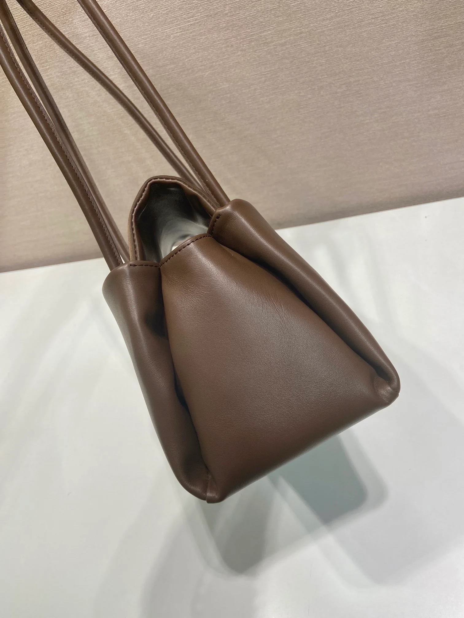 Классические Сумки Женские Prada 11409630