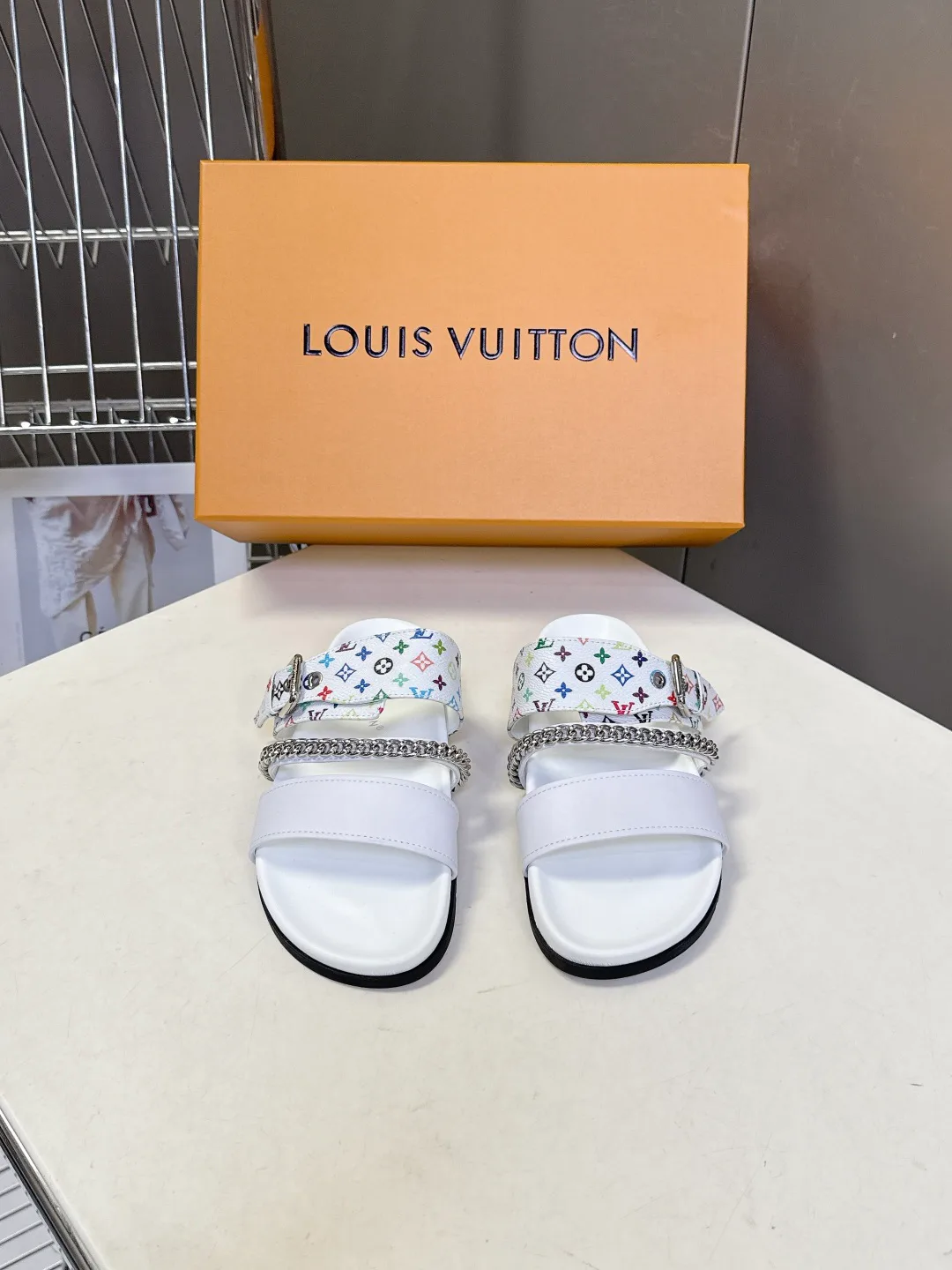 Сандалии Женские Louis Vuitton 13370819