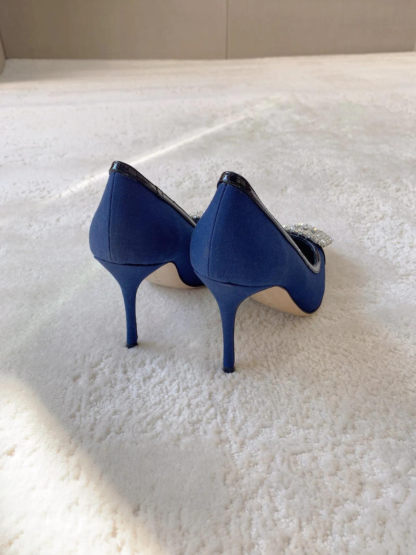 Туфли Женские Manolo Blahnik 18698275