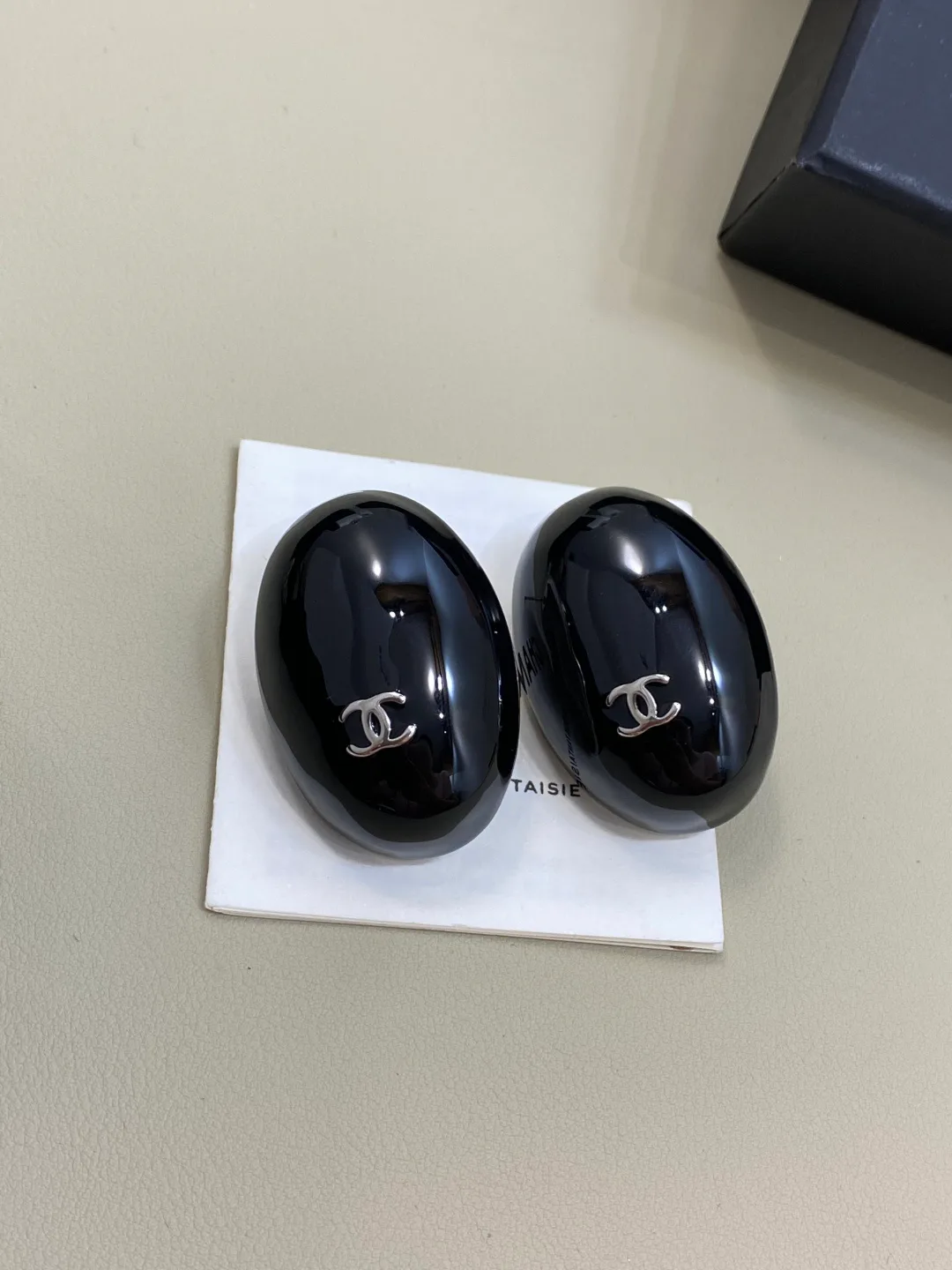Бижутерия Chanel 17841356