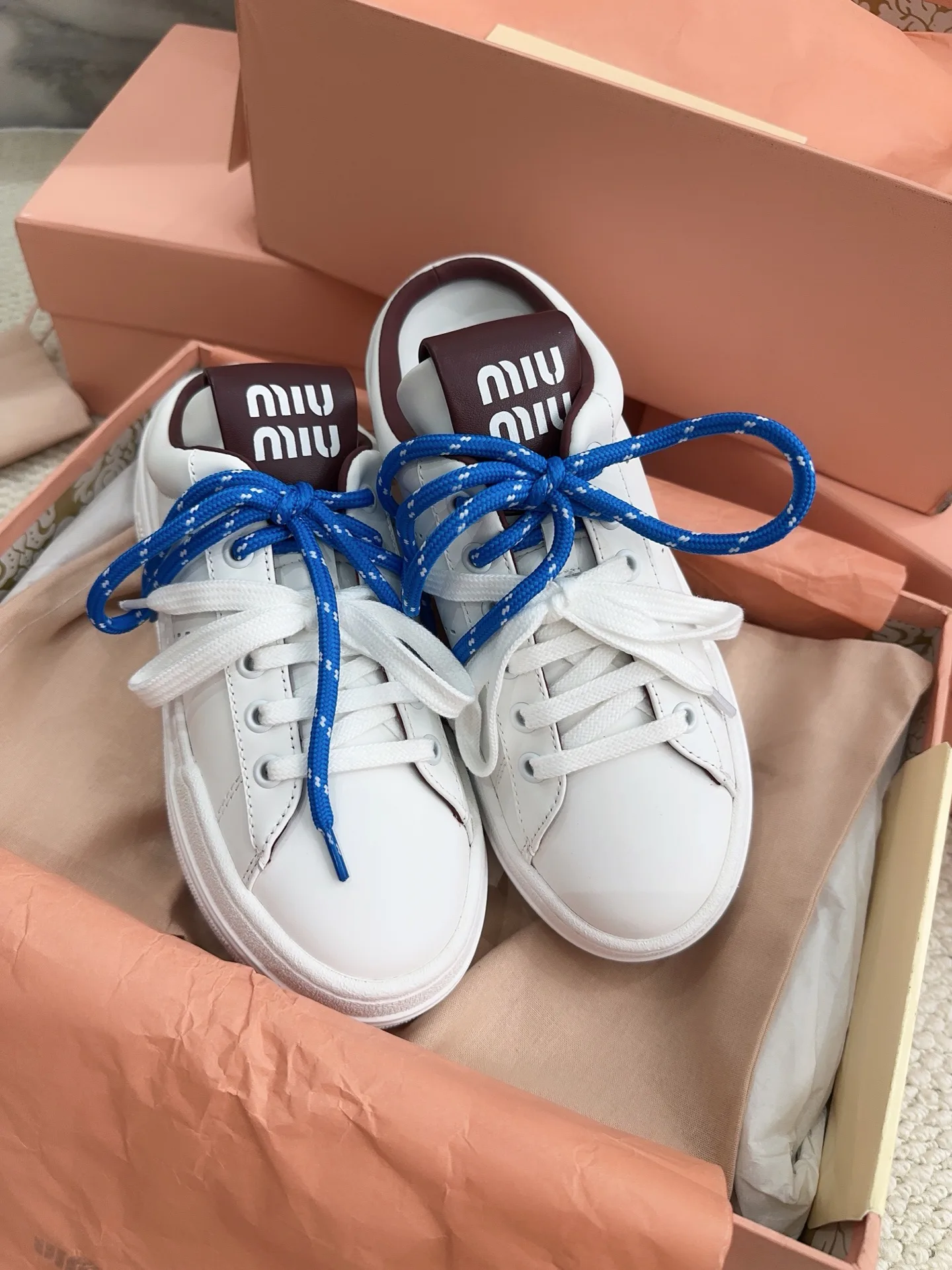 Кроссовки Женские Miu Miu 18092113