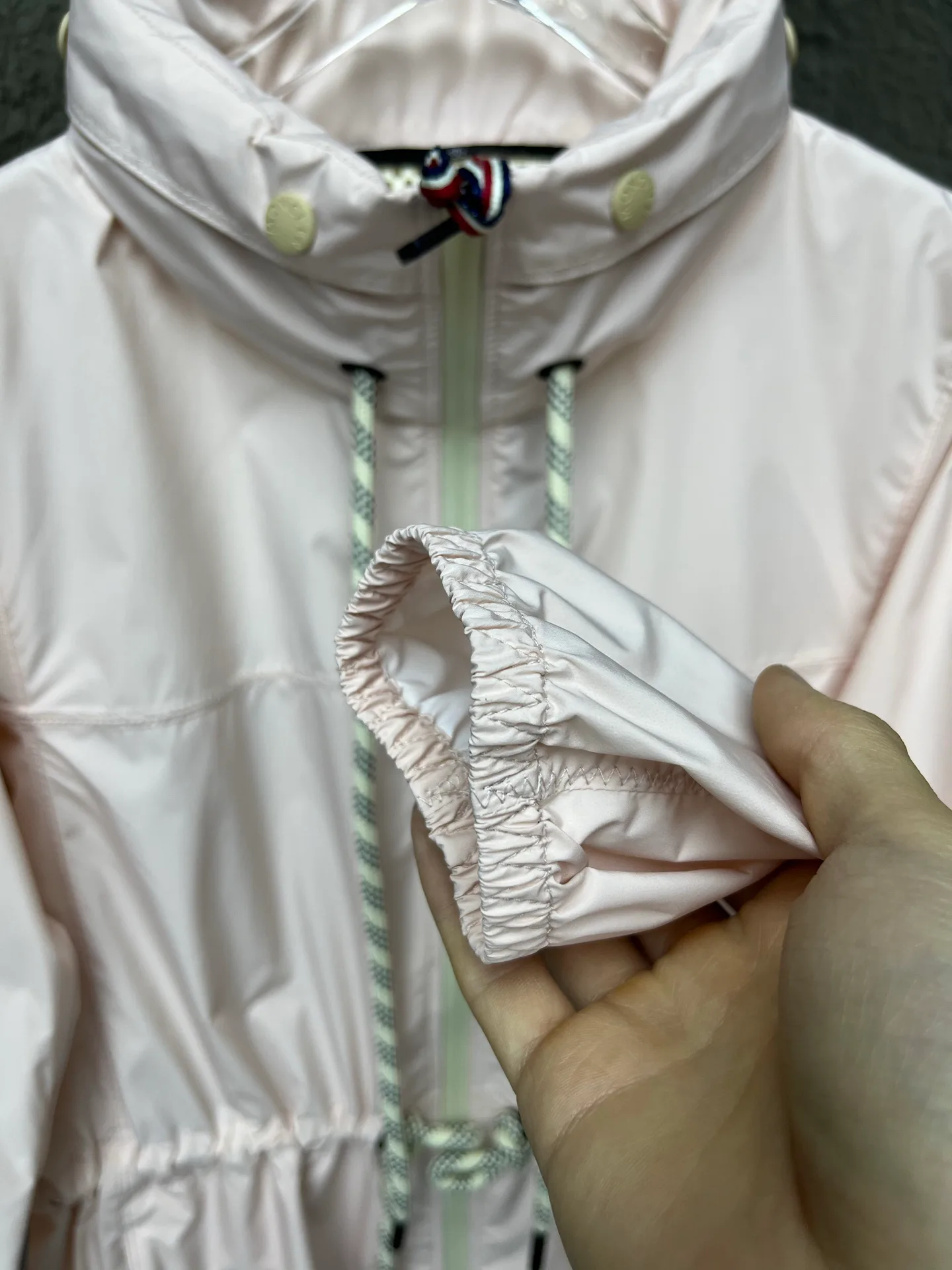 Куртки И Пуховики Женские Moncler 14179696