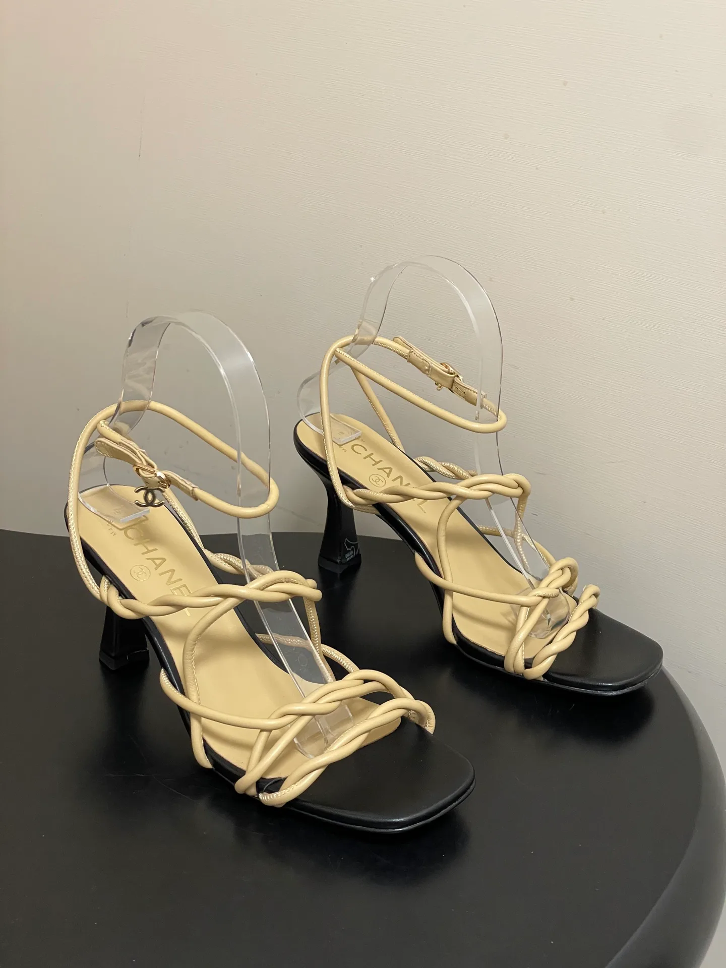 Босоножки Женские Chanel 12837404