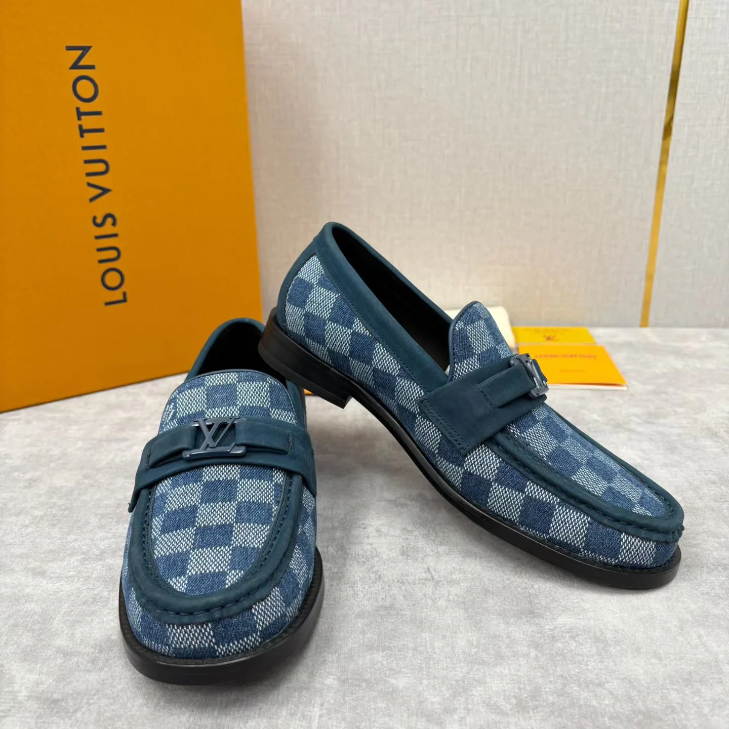 Лоферы И Туфли Мужские Louis Vuitton 18193952