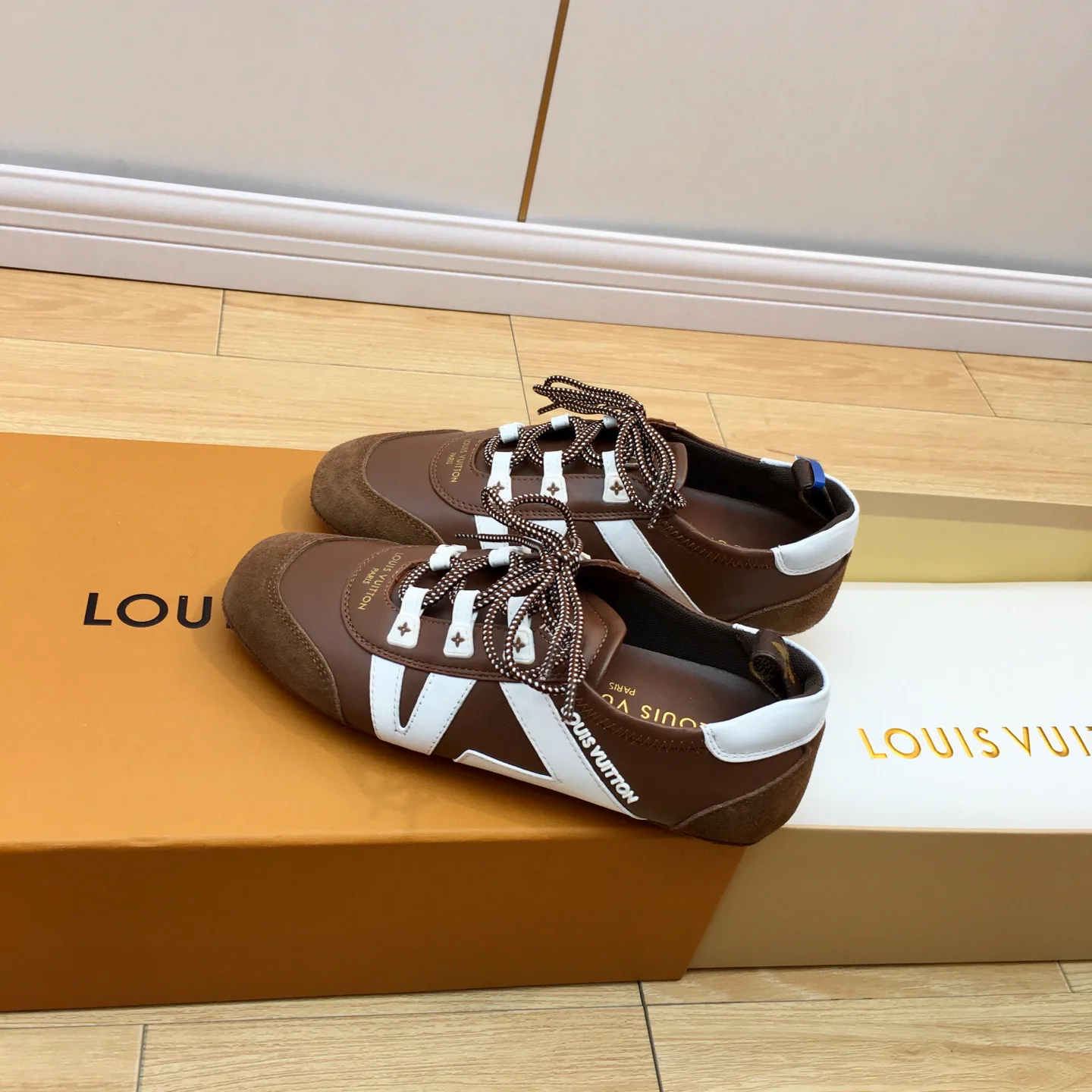 Кроссовки Женские Louis Vuitton 1590939