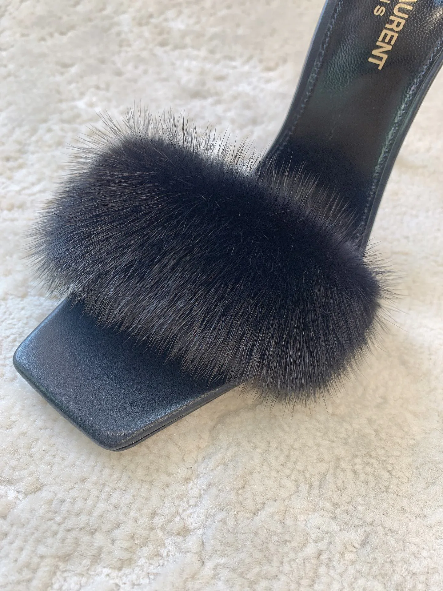 Босоножки Женские Saint Laurent 4560958