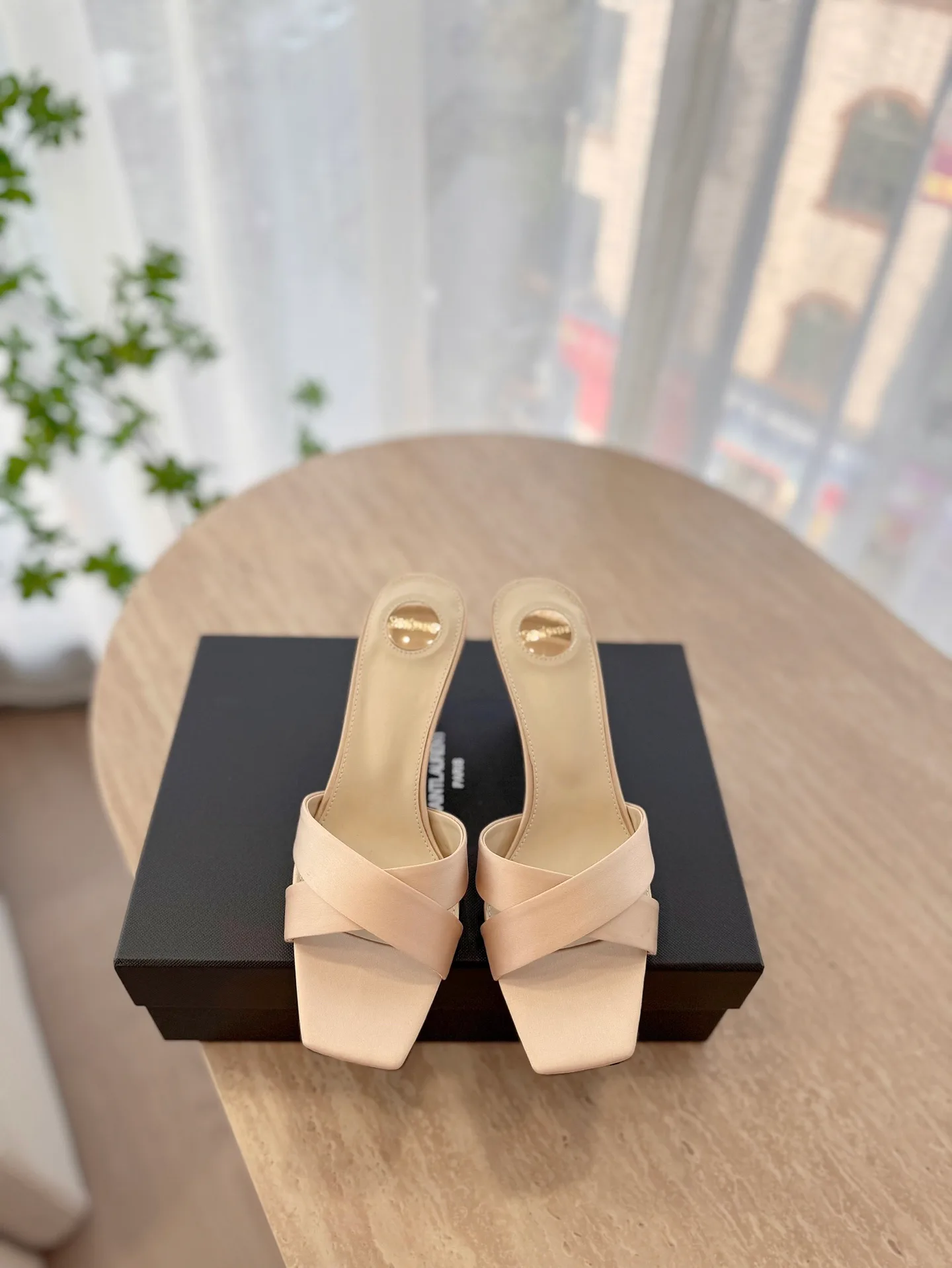 Босоножки Женские Saint Laurent 12815348