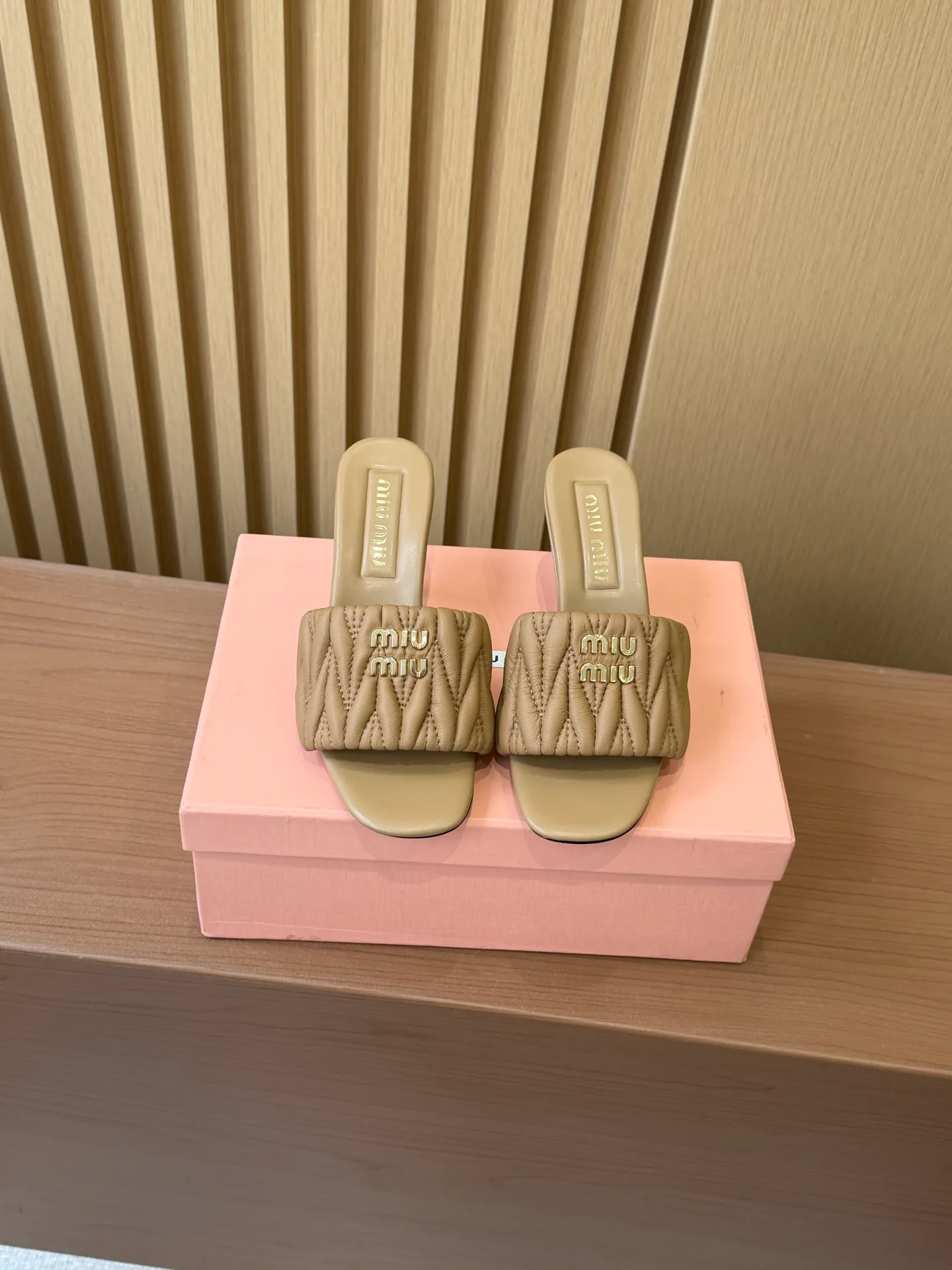 Босоножки Женские Miu Miu 13351179