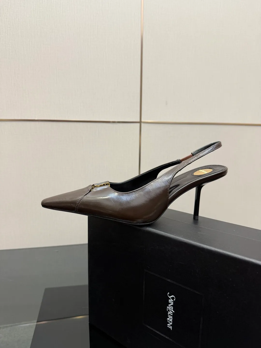 Босоножки Женские Saint Laurent 5052095