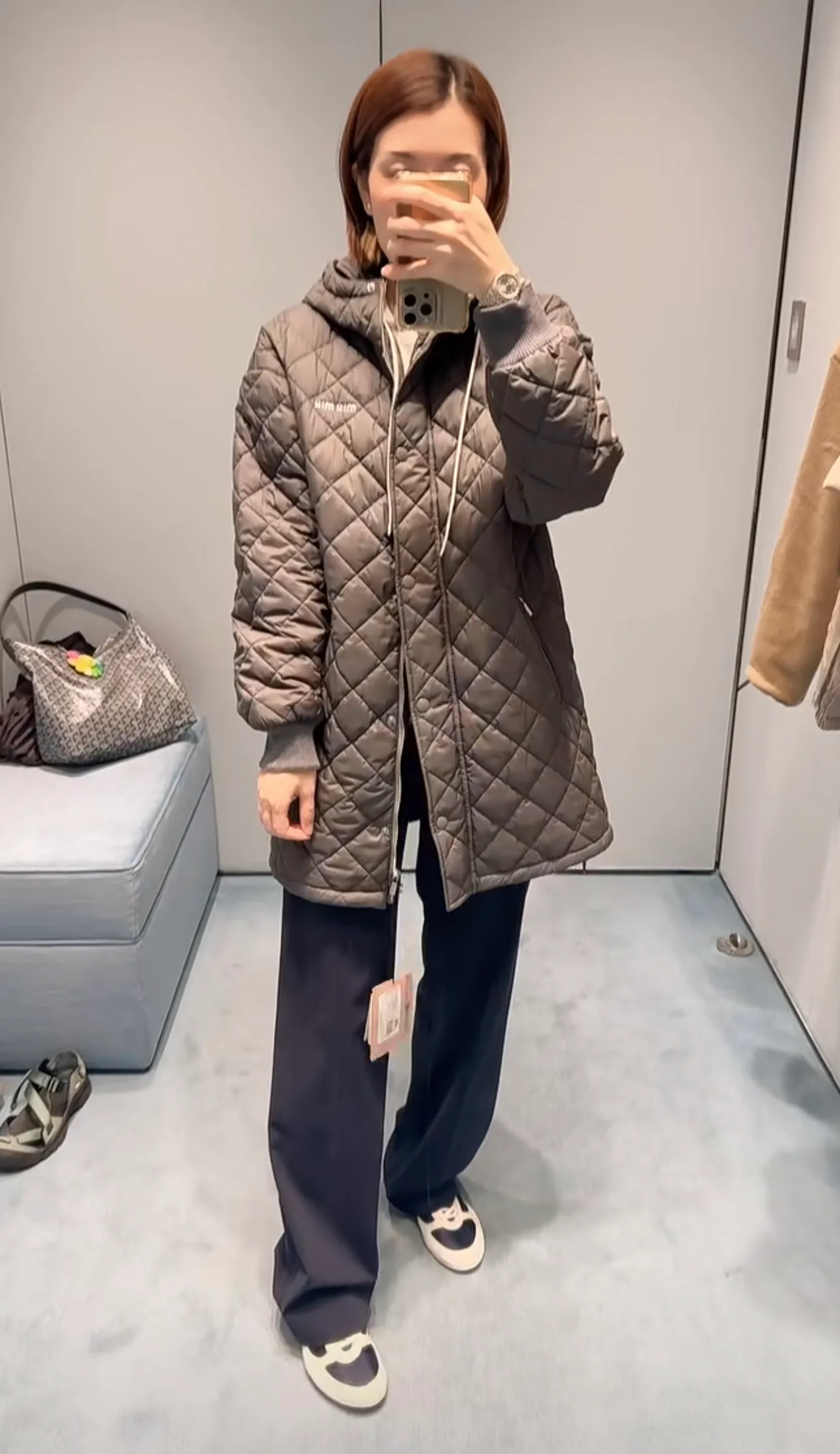 Куртки И Пуховики Женские Miu Miu 18030752