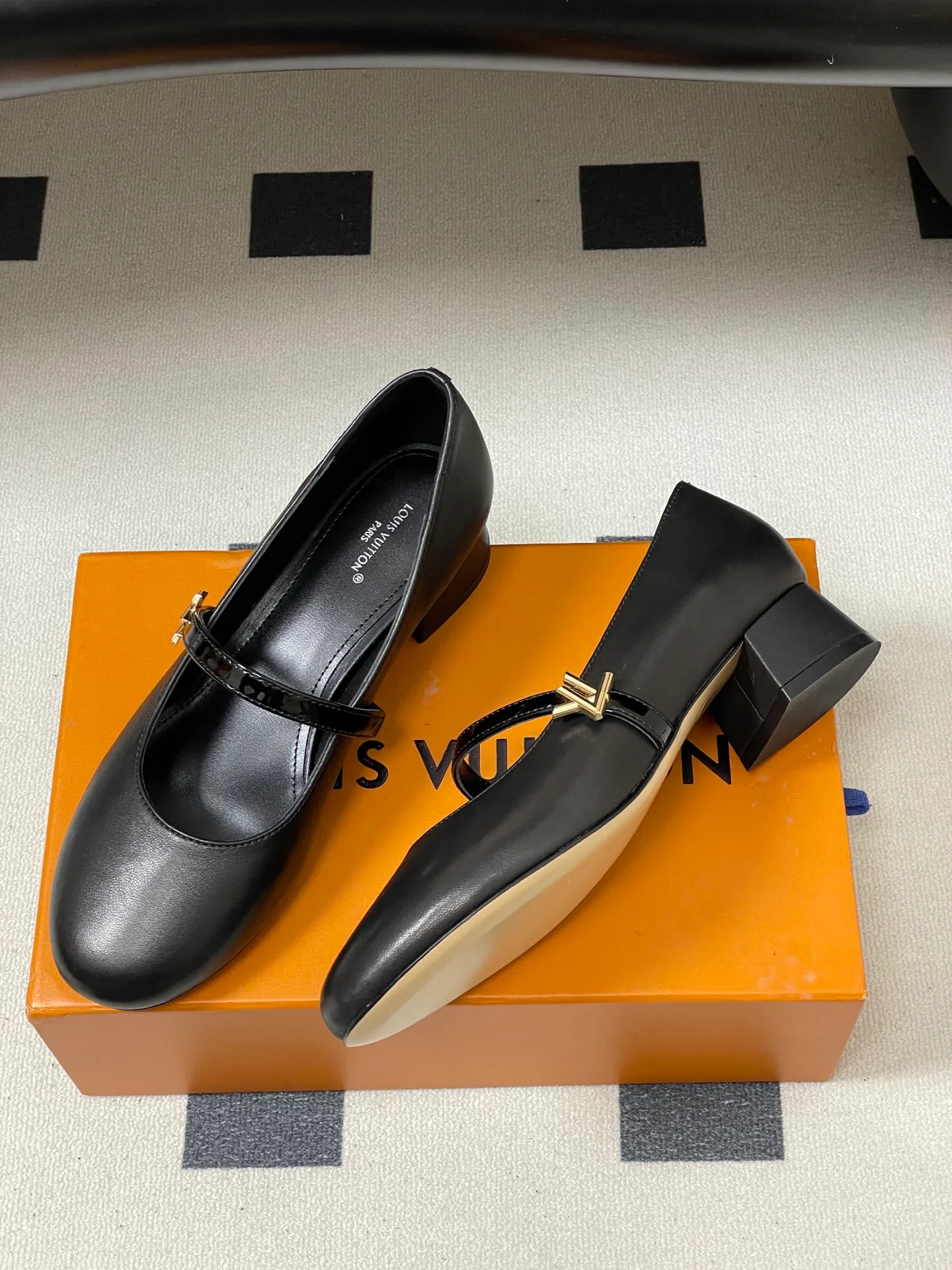 Туфли Женские Louis Vuitton 2597172
