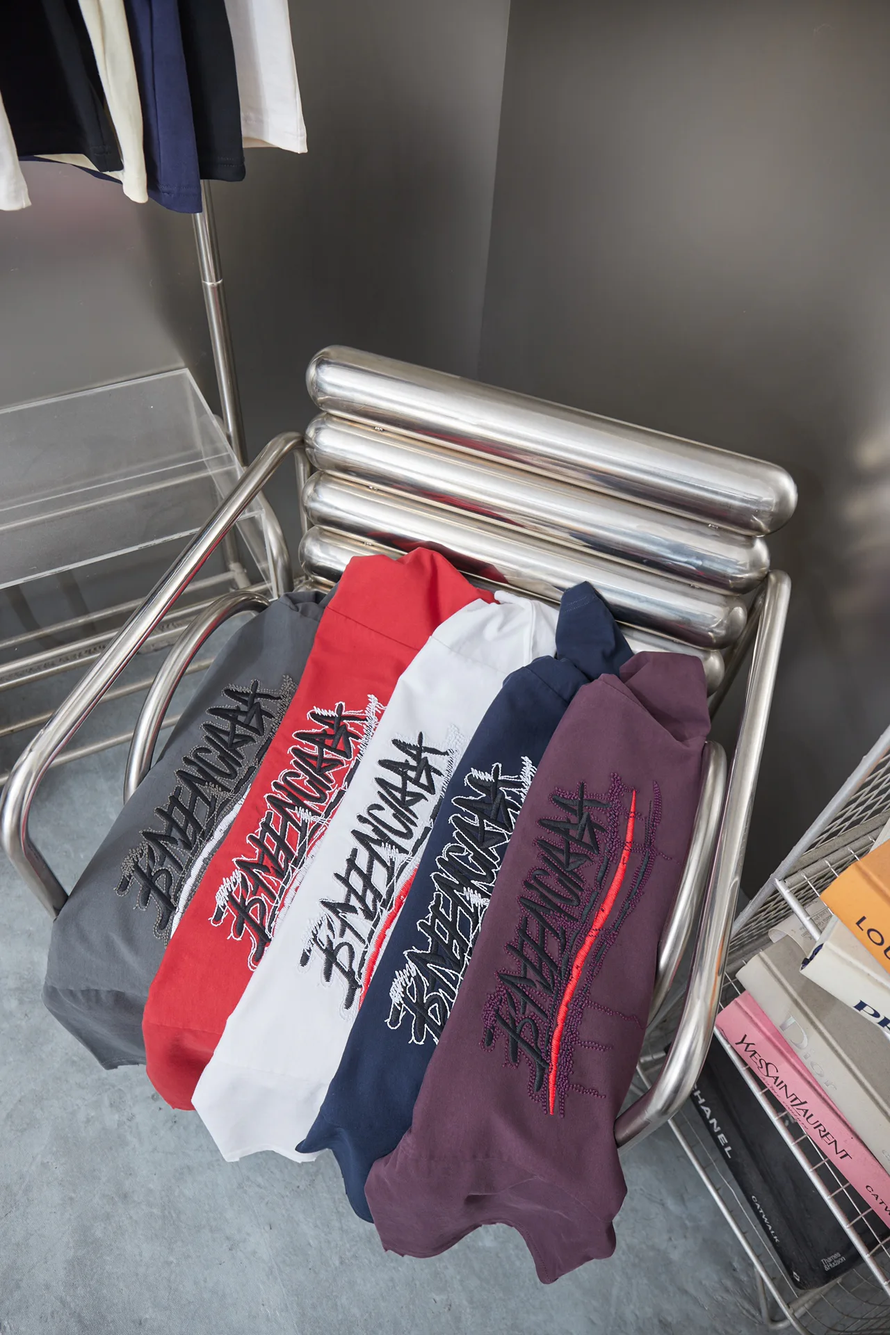 Футболки Женские Balenciaga 10937944