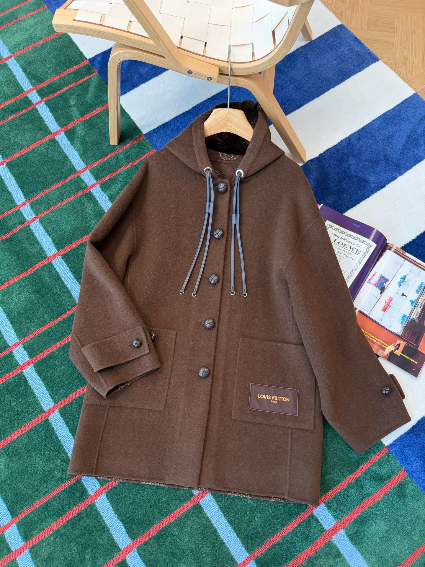 Пальто Женские Louis Vuitton 19087736