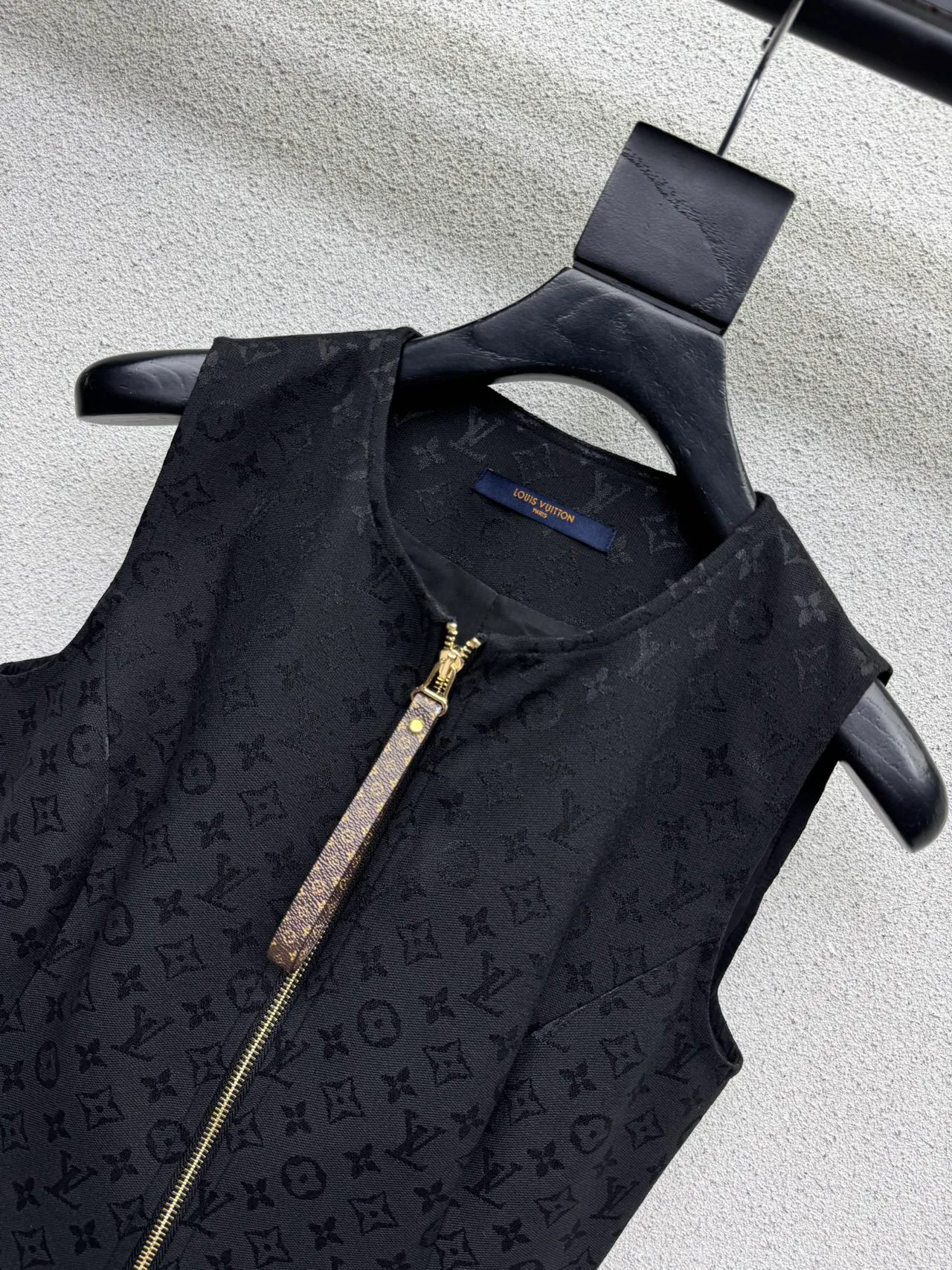 Жилеты Женские Louis Vuitton 18023595