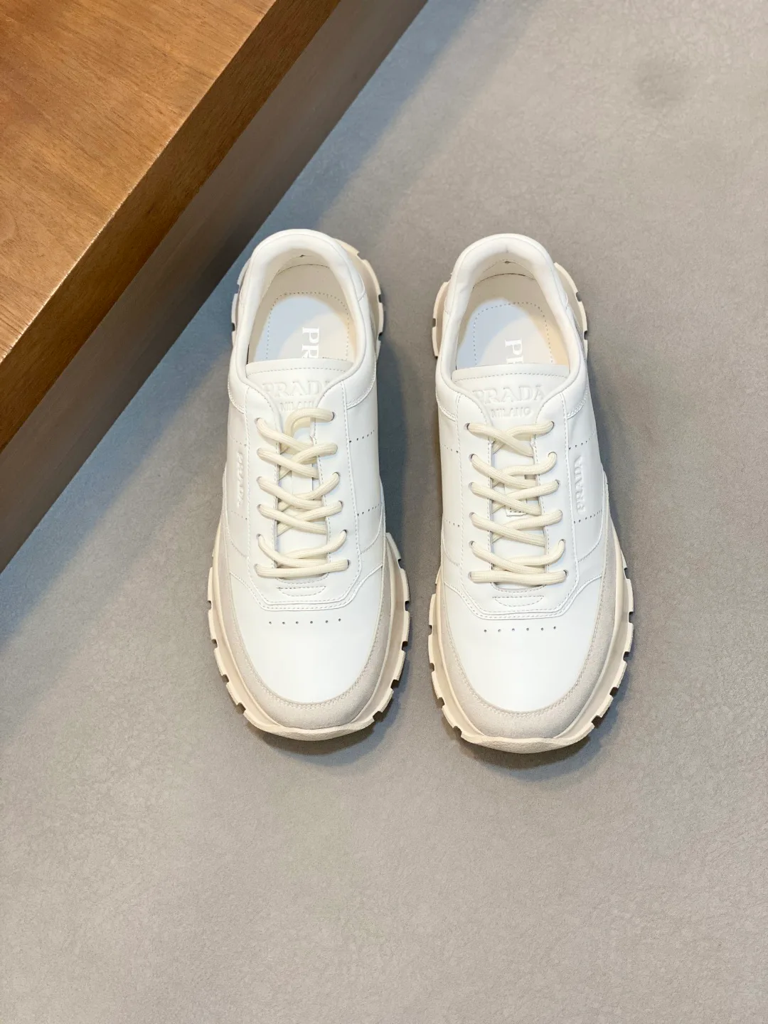 Кроссовки Мужские Prada 18274615