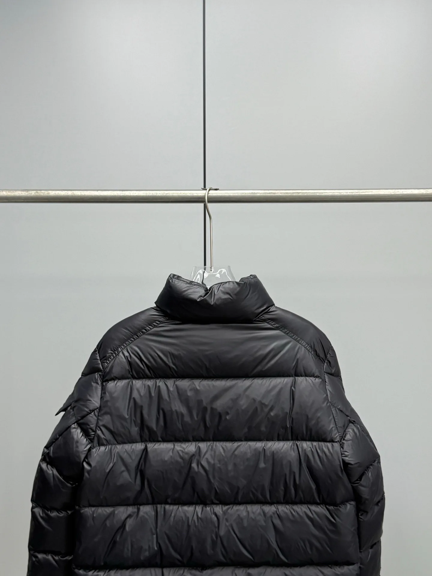 Куртки И Пуховики Женские Moncler 18048192