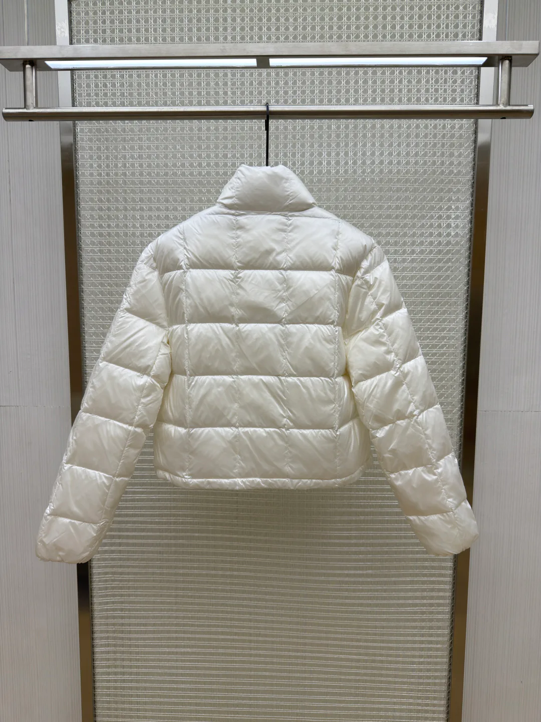 Куртки И Пуховики Женские Moncler 18612872