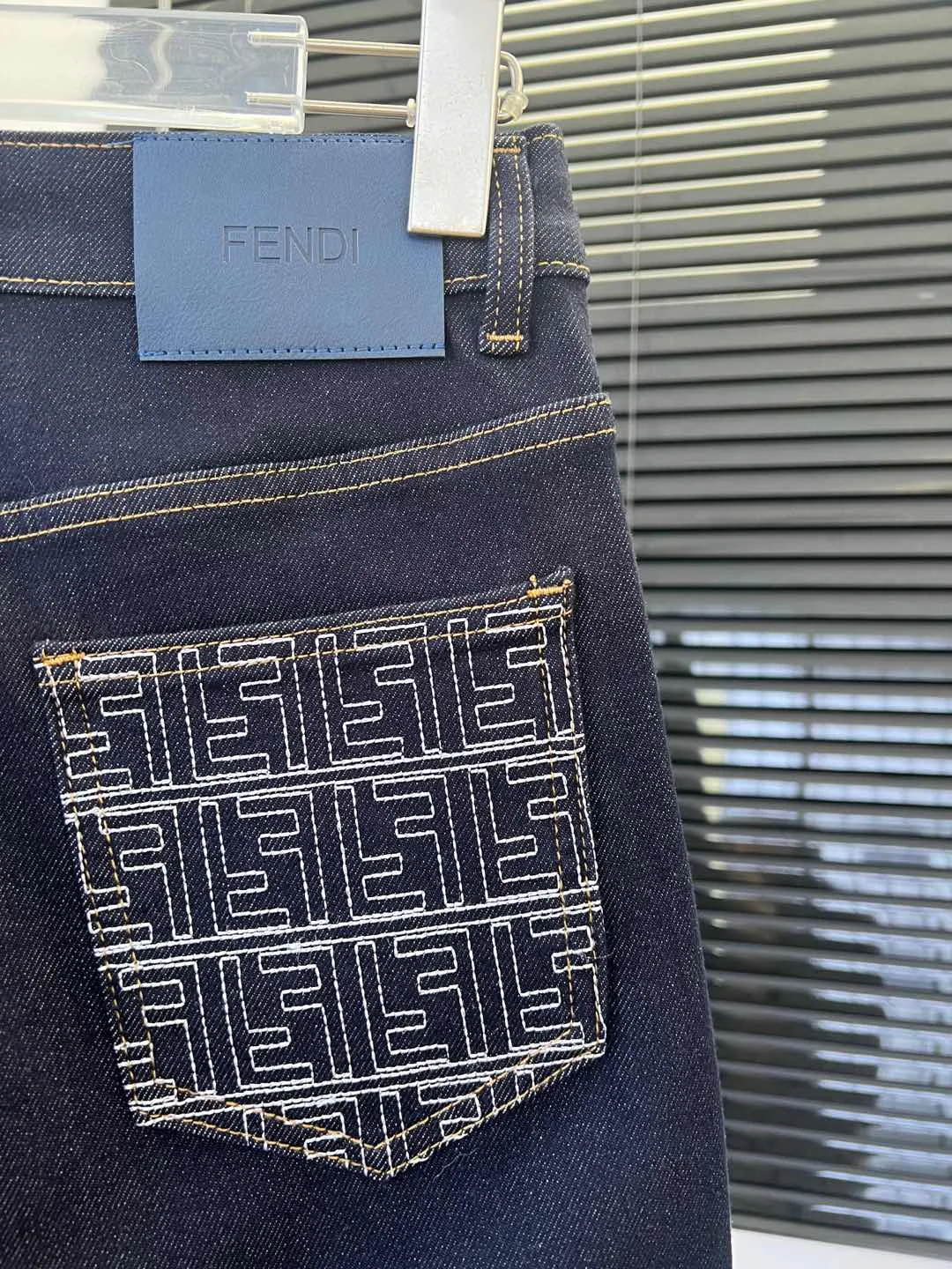 Джинсы Женские Fendi 861039