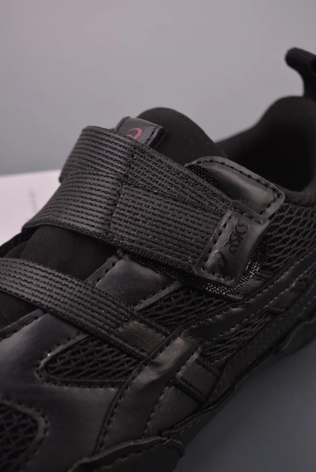 Кроссовки Женские Asics 18743883