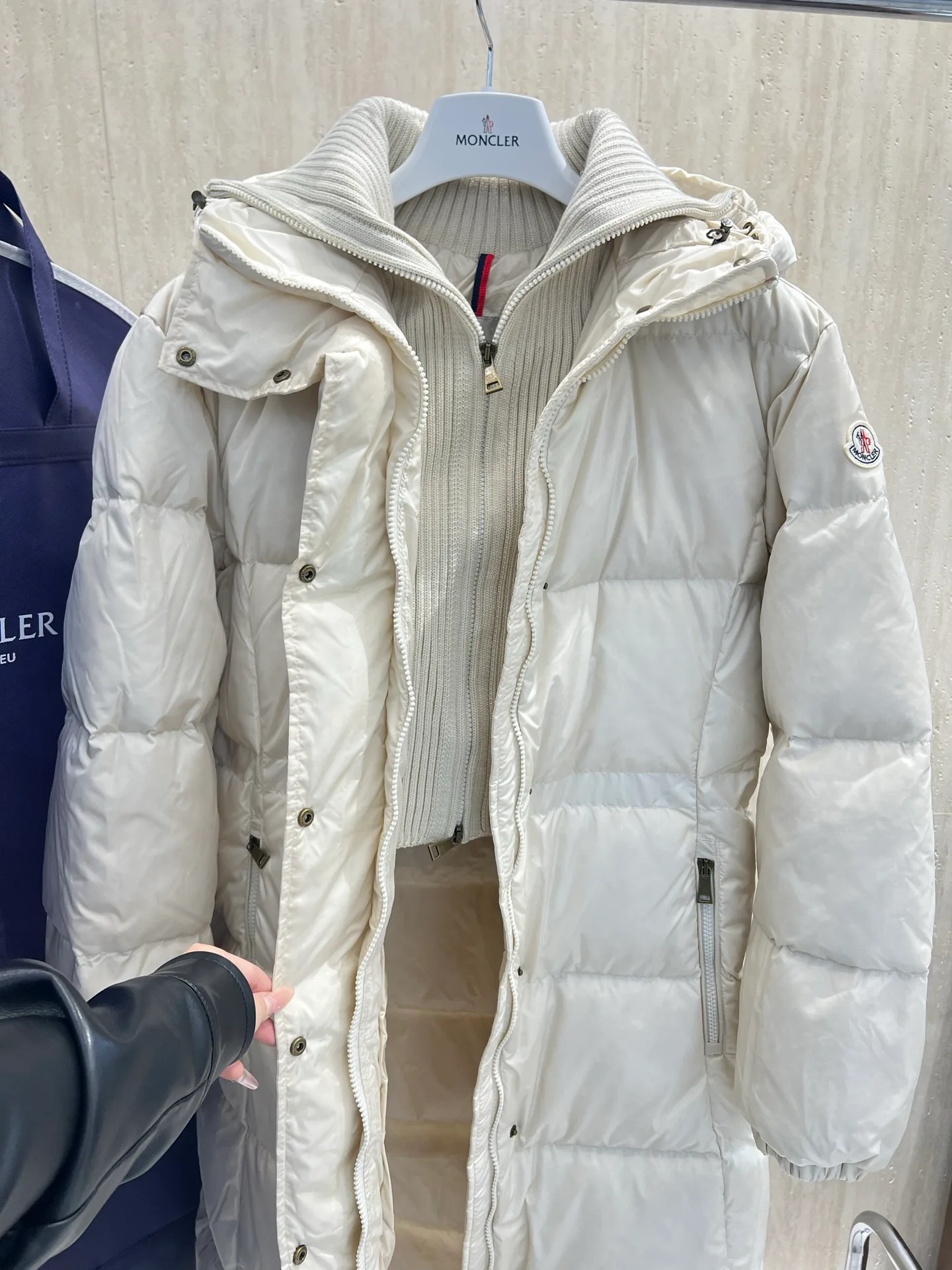 Куртки И Пуховики Женские Moncler 18723417