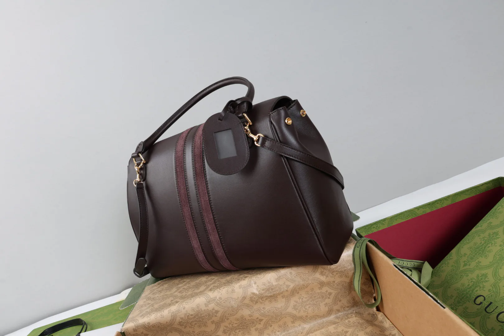 Классические Сумки Женские Gucci 18223258