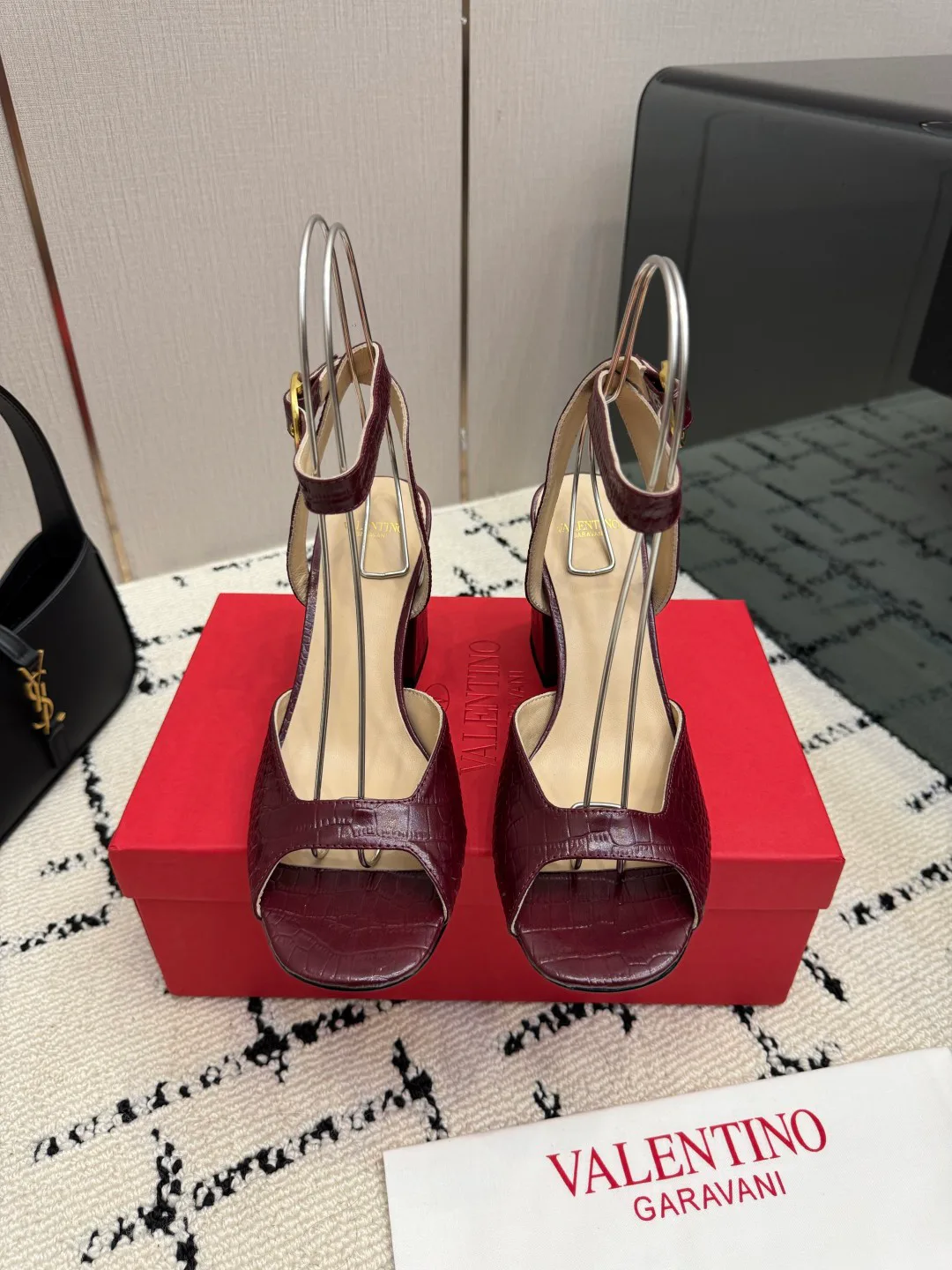 Босоножки Женские Valentino 18048996