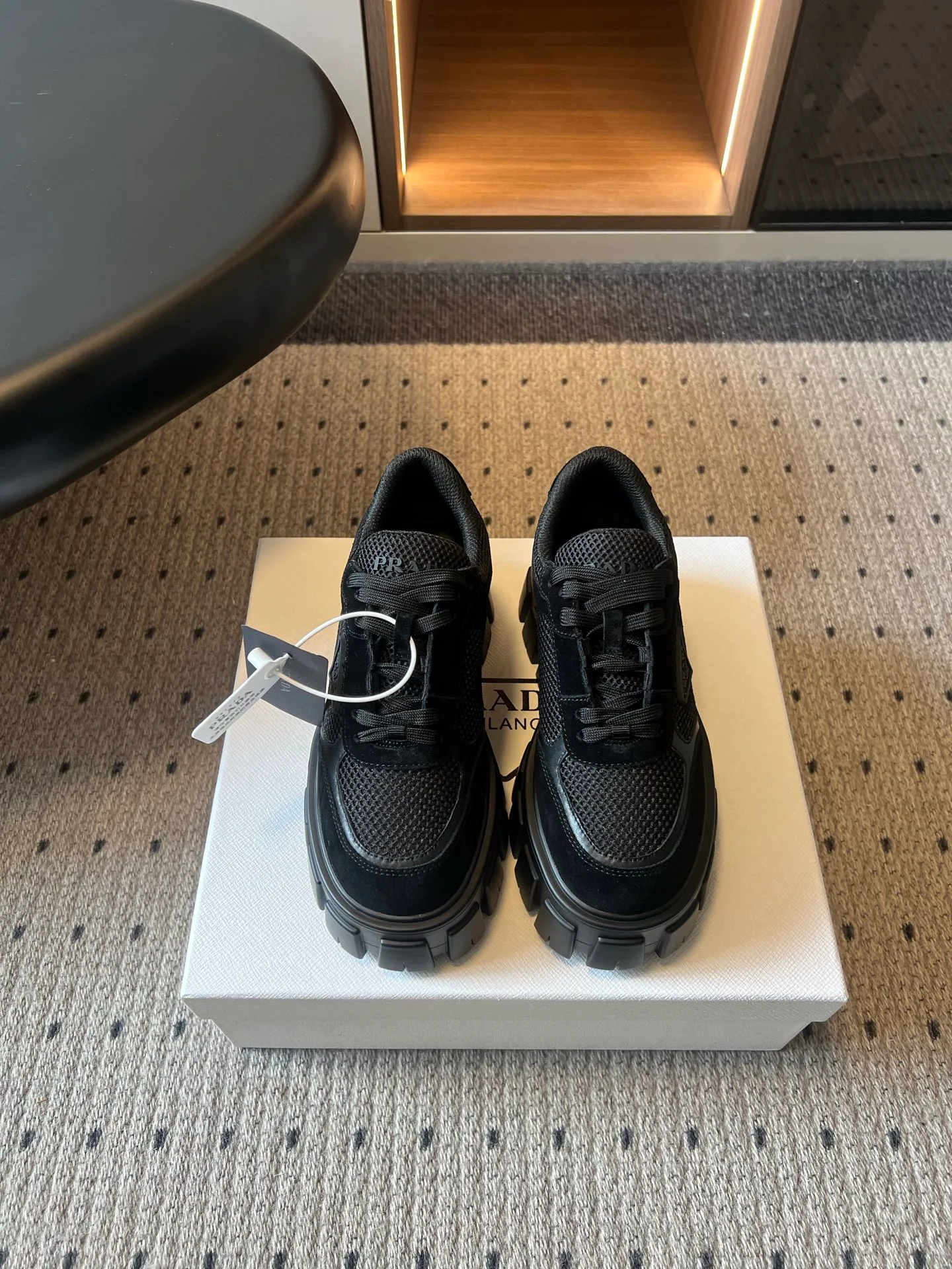 Кроссовки Женские Prada 17961573