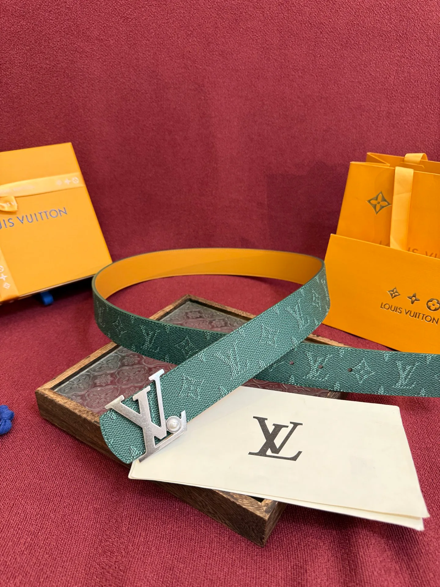 Ремни Louis Vuitton 5070290