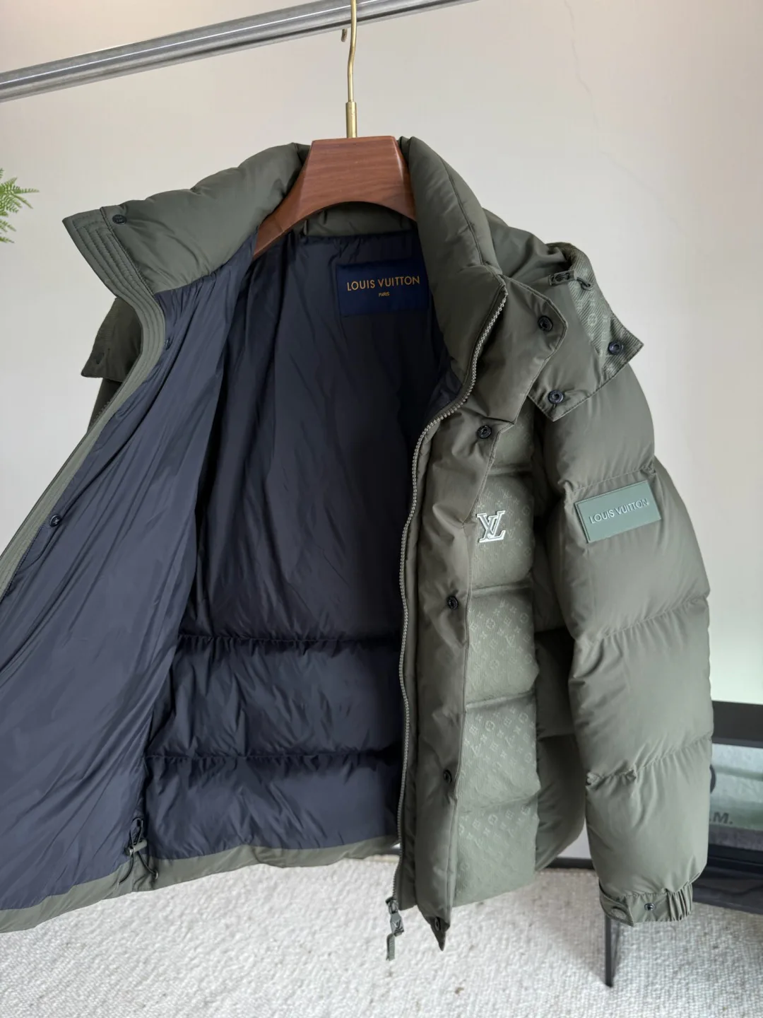 Куртки И Пуховики Женские Louis Vuitton 791783