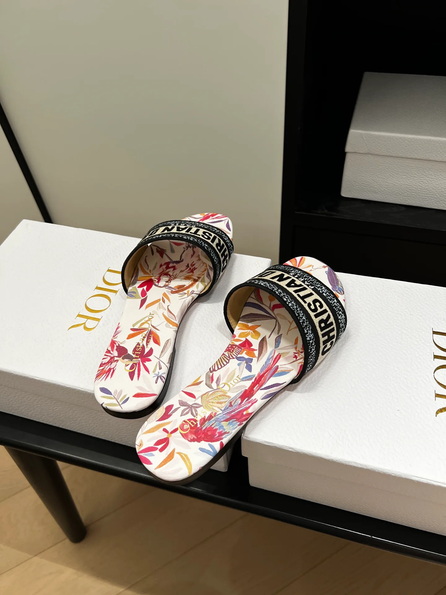 Шлепанцы Женские Christian Dior 11884680