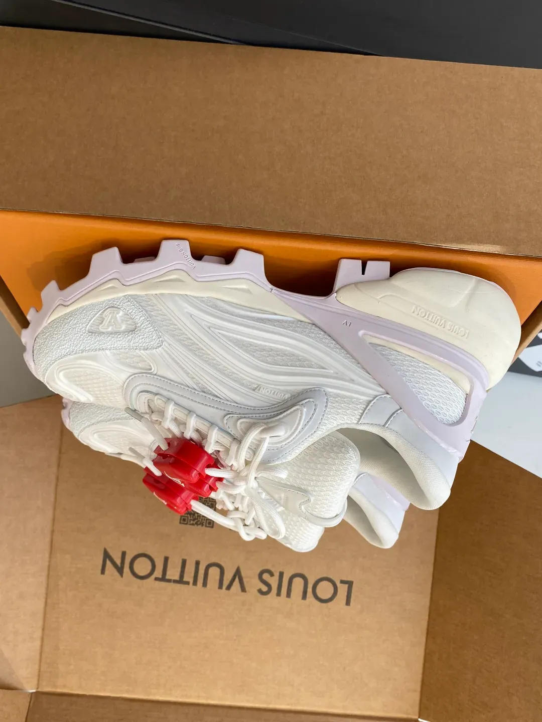 Кроссовки Мужские Louis Vuitton 985560