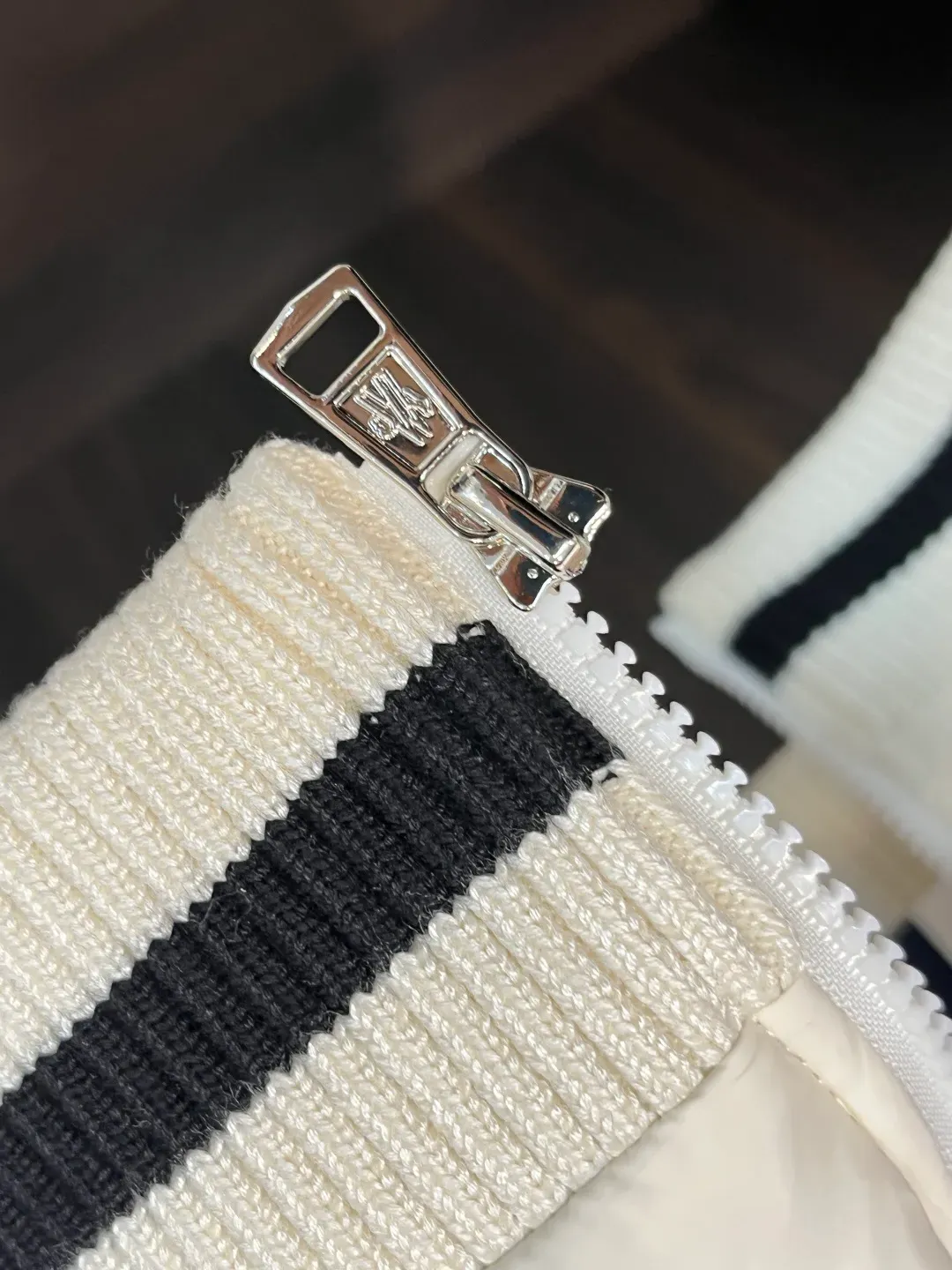 Куртки И Пуховики Мужские Moncler 558511