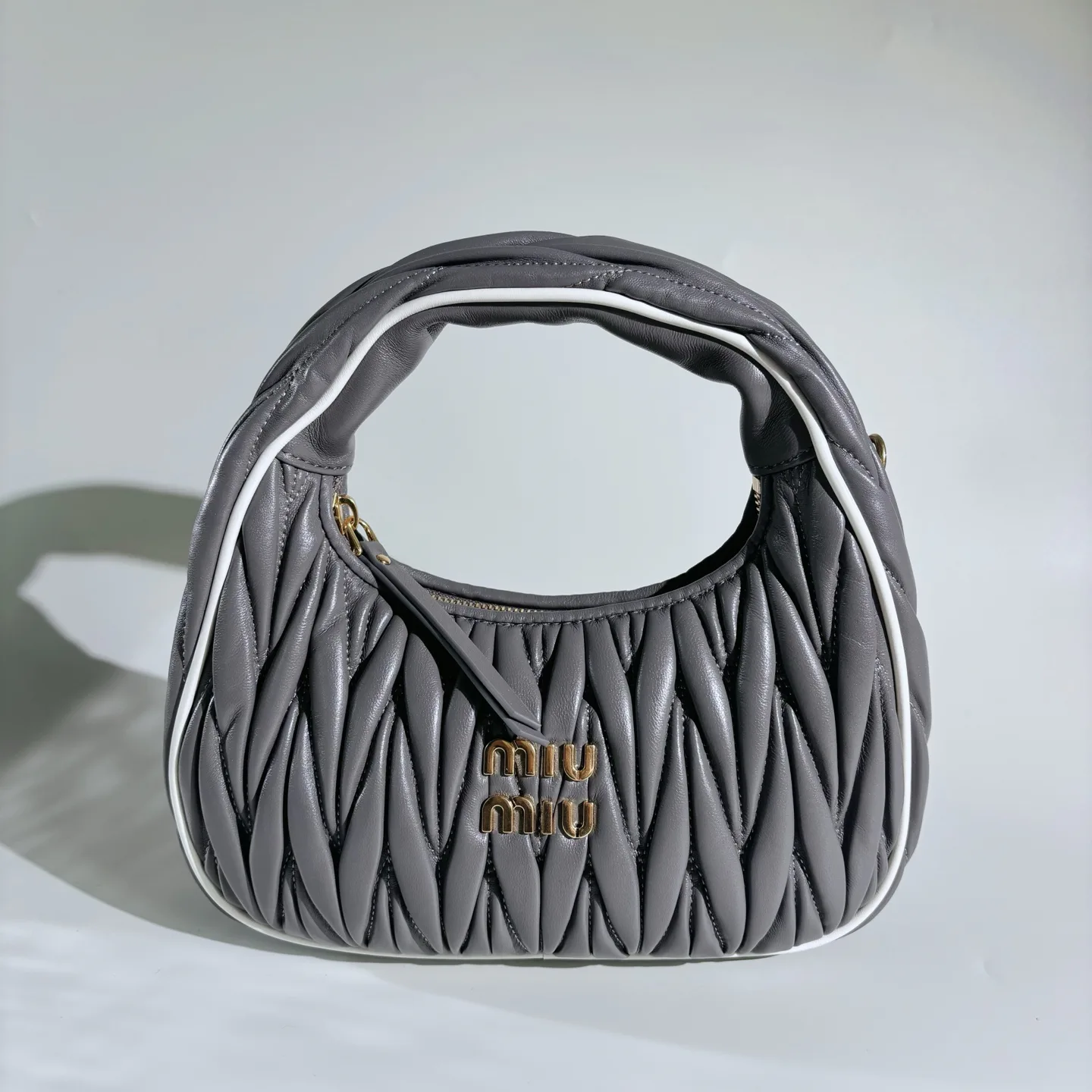 Классические Сумки Женские Miu Miu 12675945