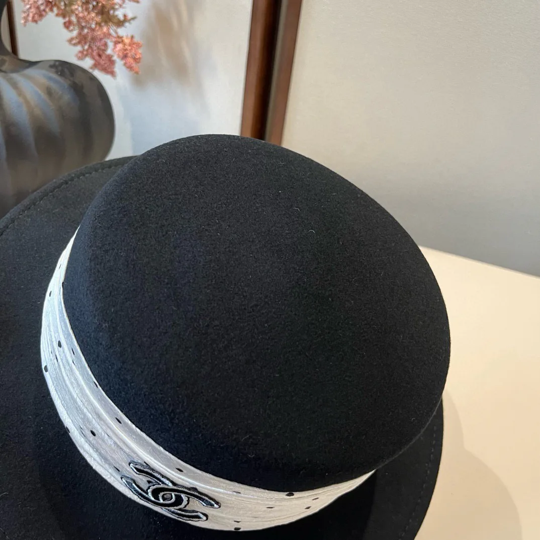 Головные Уборы Chanel 1813460