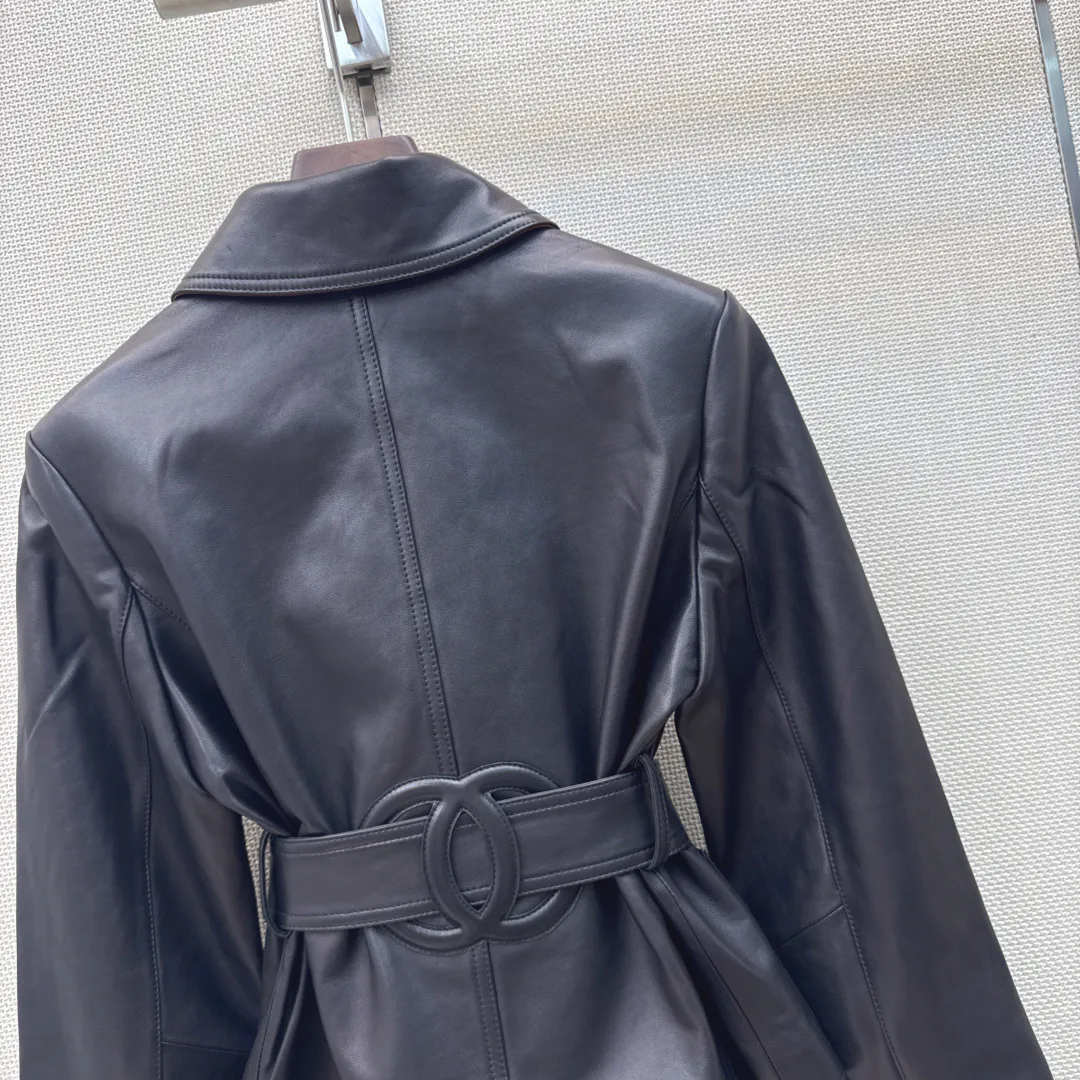 Кожаные Куртки И Дублёнки Женские Chanel 18093697