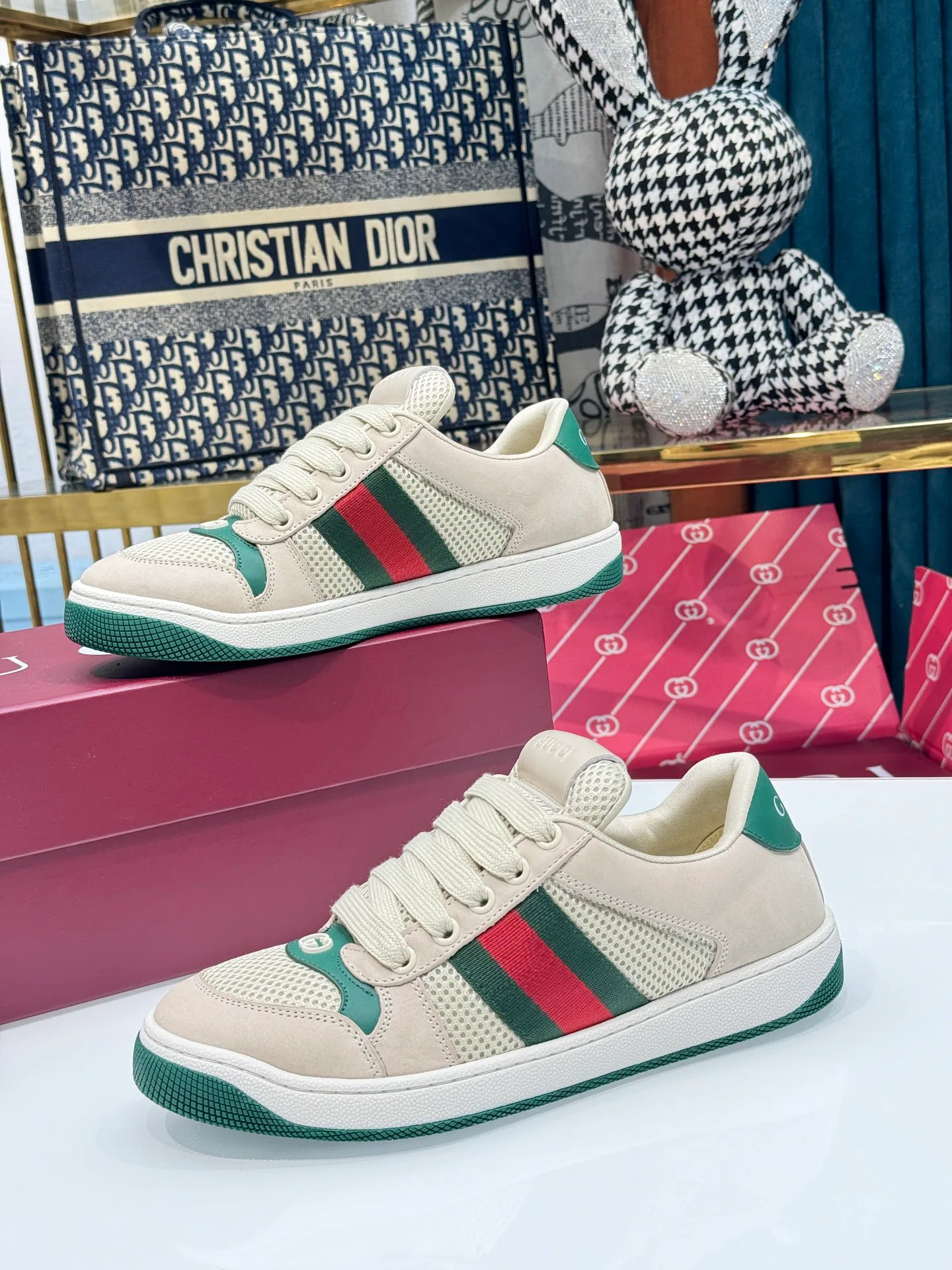 Кроссовки Женские Gucci 17946878