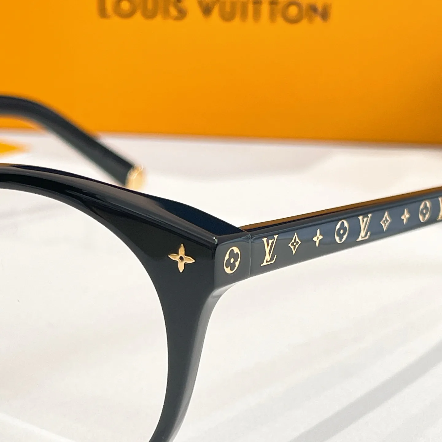 Очки Louis Vuitton 11679527