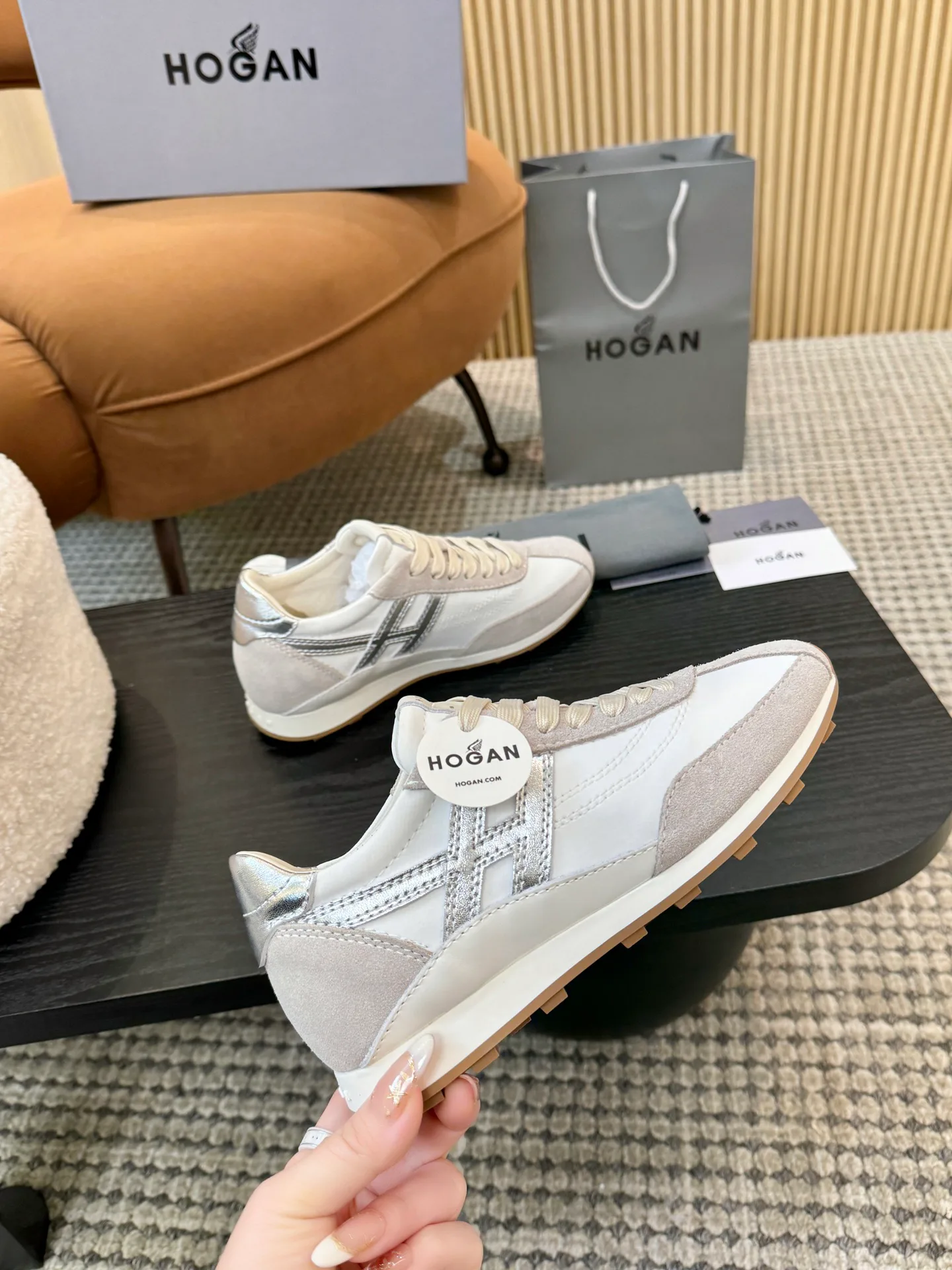 Кроссовки Женские Hogan 13332715