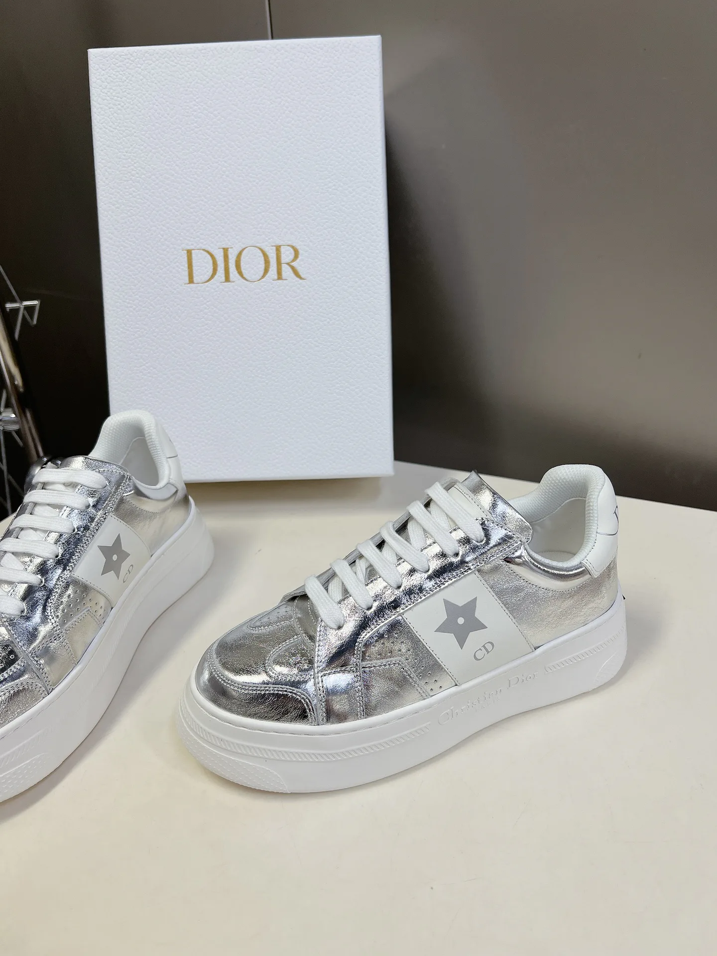 Кроссовки Женские Christian Dior 18005349