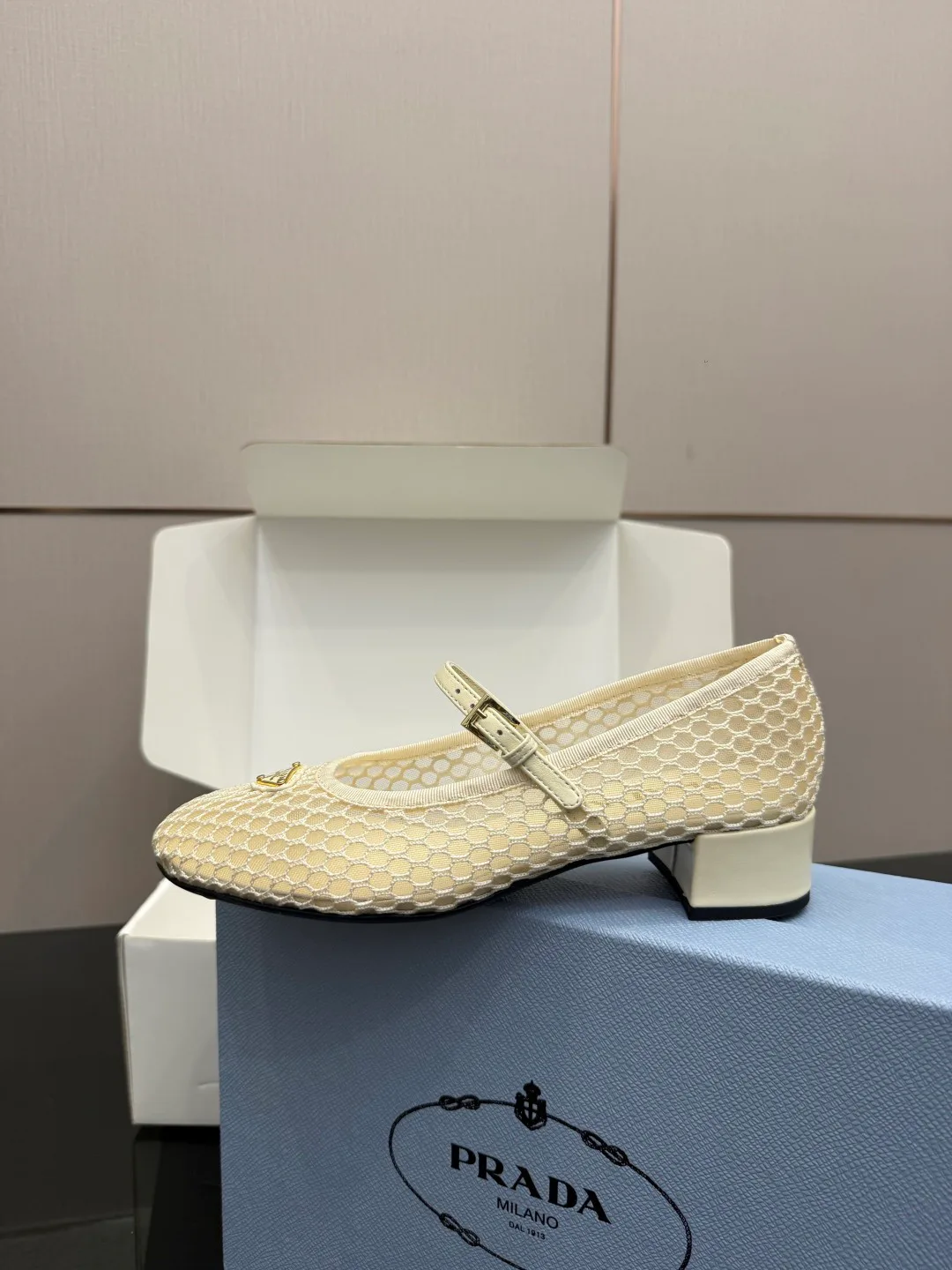 Туфли Женские Prada 13182188