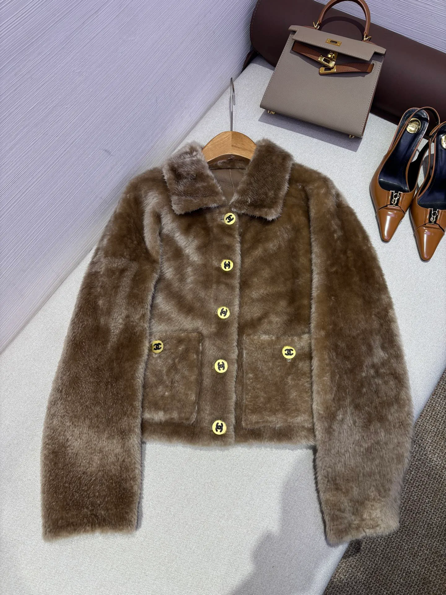 Кожаные Куртки И Дублёнки Женские Chanel 18016151